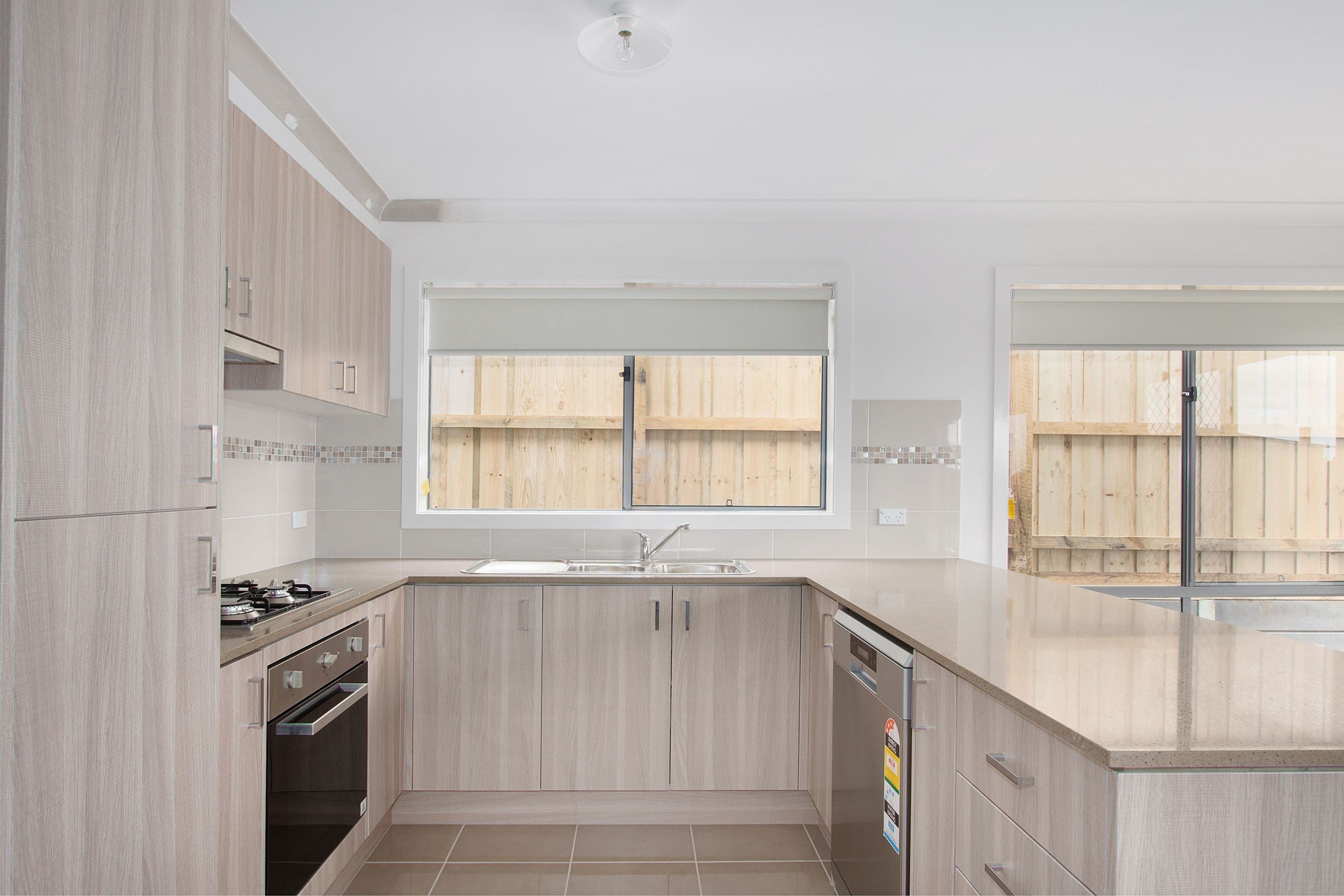 Unit 11 98 Lampard Road, Drouin VIC 3818, Drouin - Thumbnail 5