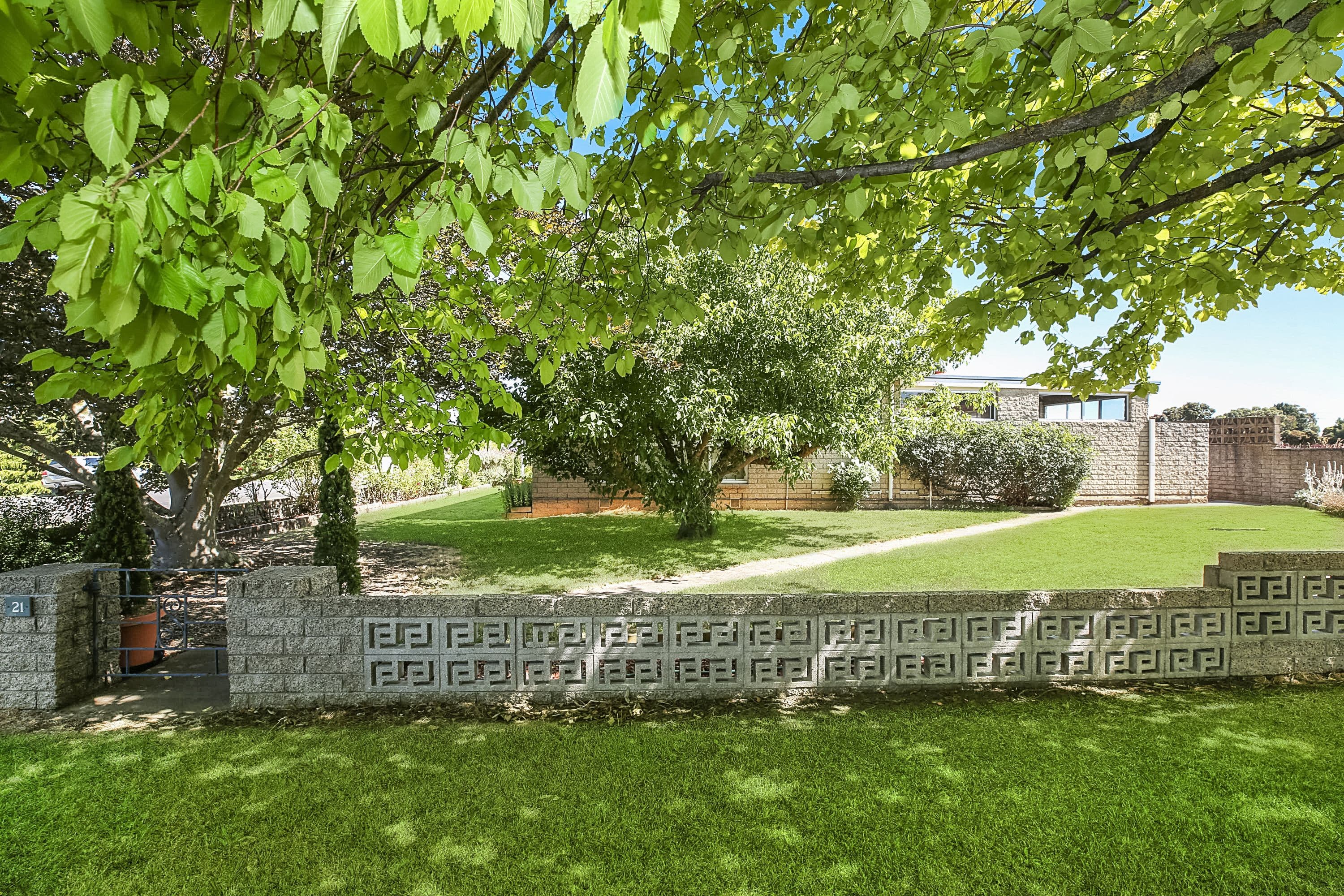 21 Tarrant Street, Cobden VIC 3266, Cobden - Thumbnail 2