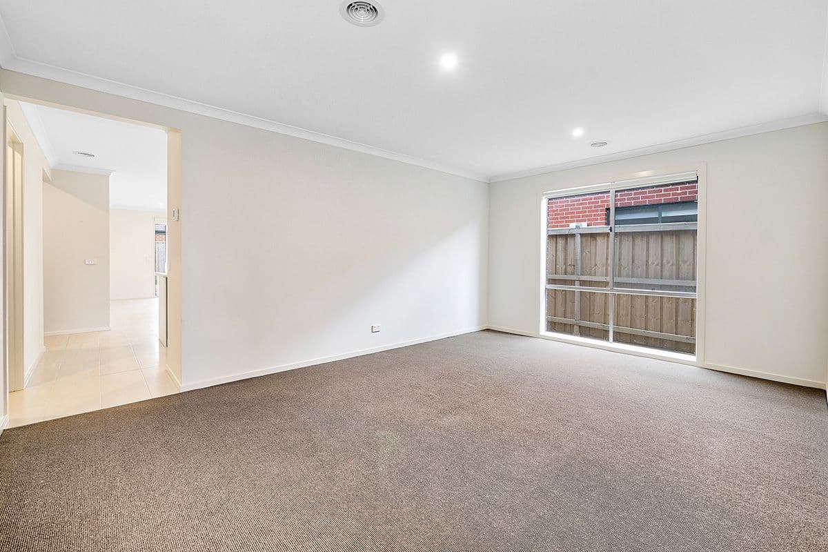 10 Goodison Road, CLYDE NORTH VIC 3978, Clyde North - Thumbnail 6