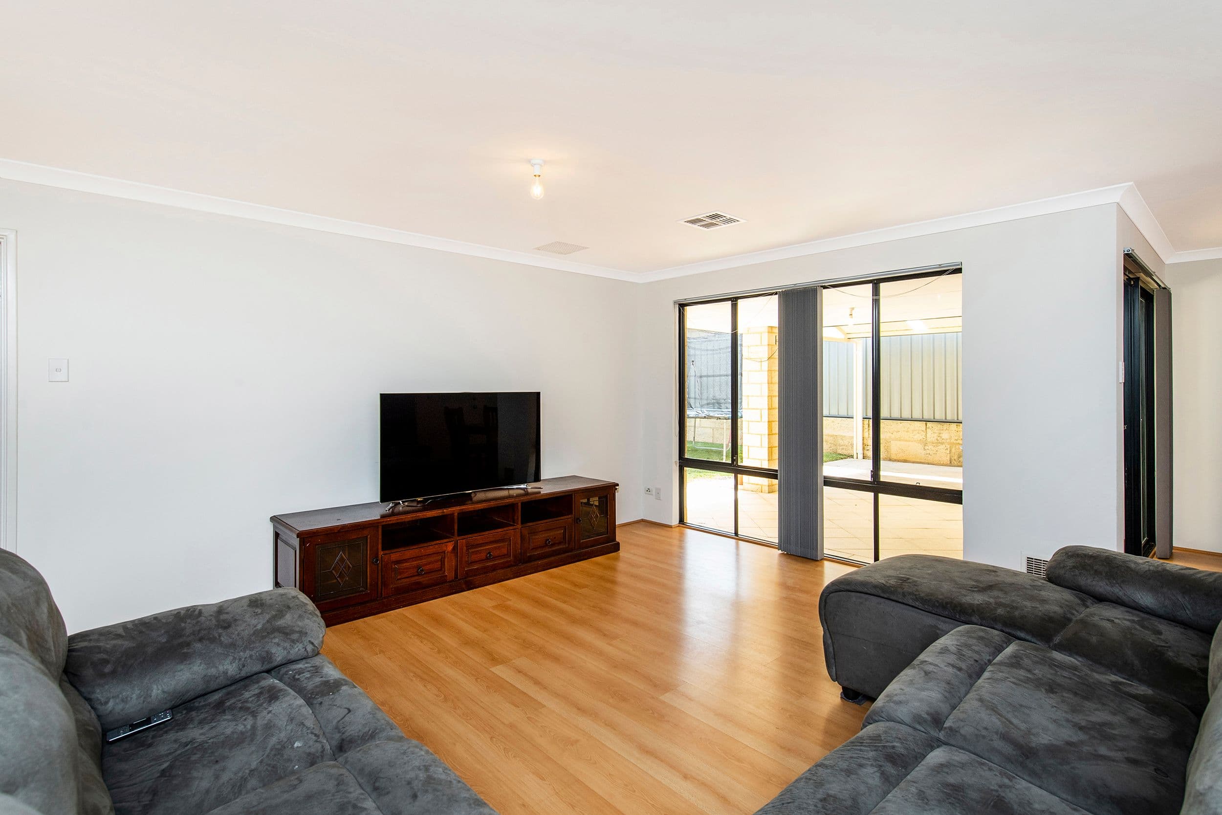 16 Westdale Road, Baldivis WA 6171, Baldivis - Thumbnail 3