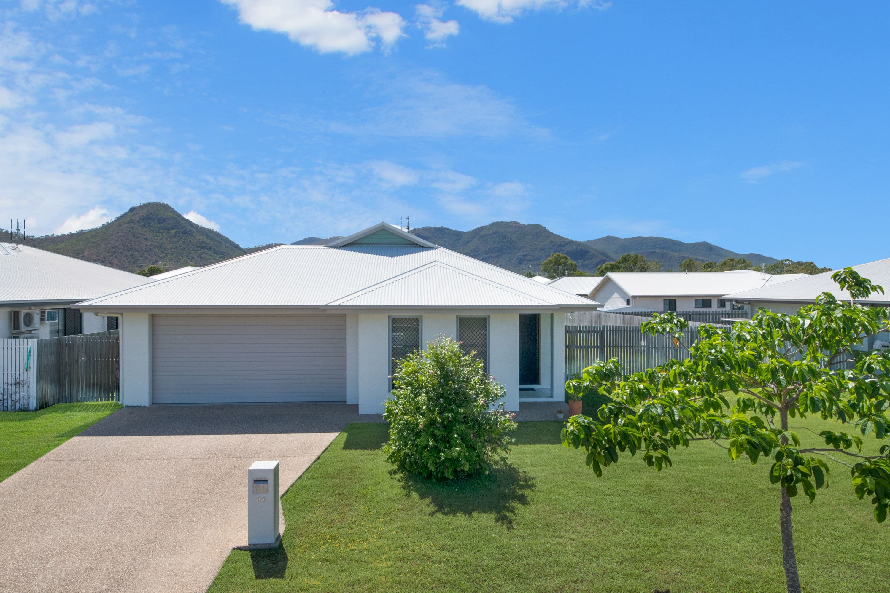 24 Heather Avenue, Rasmussen QLD 4815, Rasmussen - Image 1