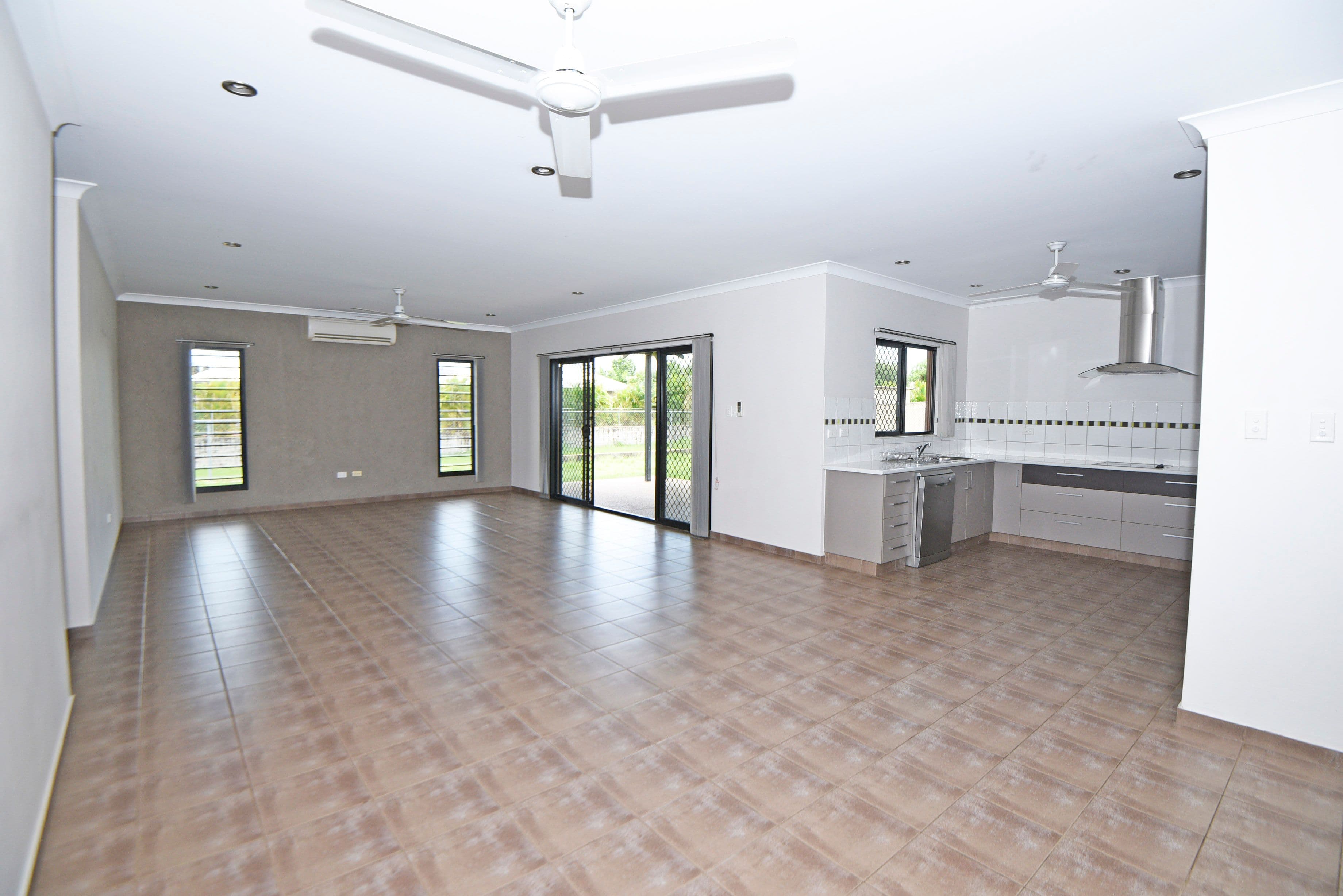 36 Wood Crescent, Rosebery NT 0832, Rosebery - Thumbnail 3