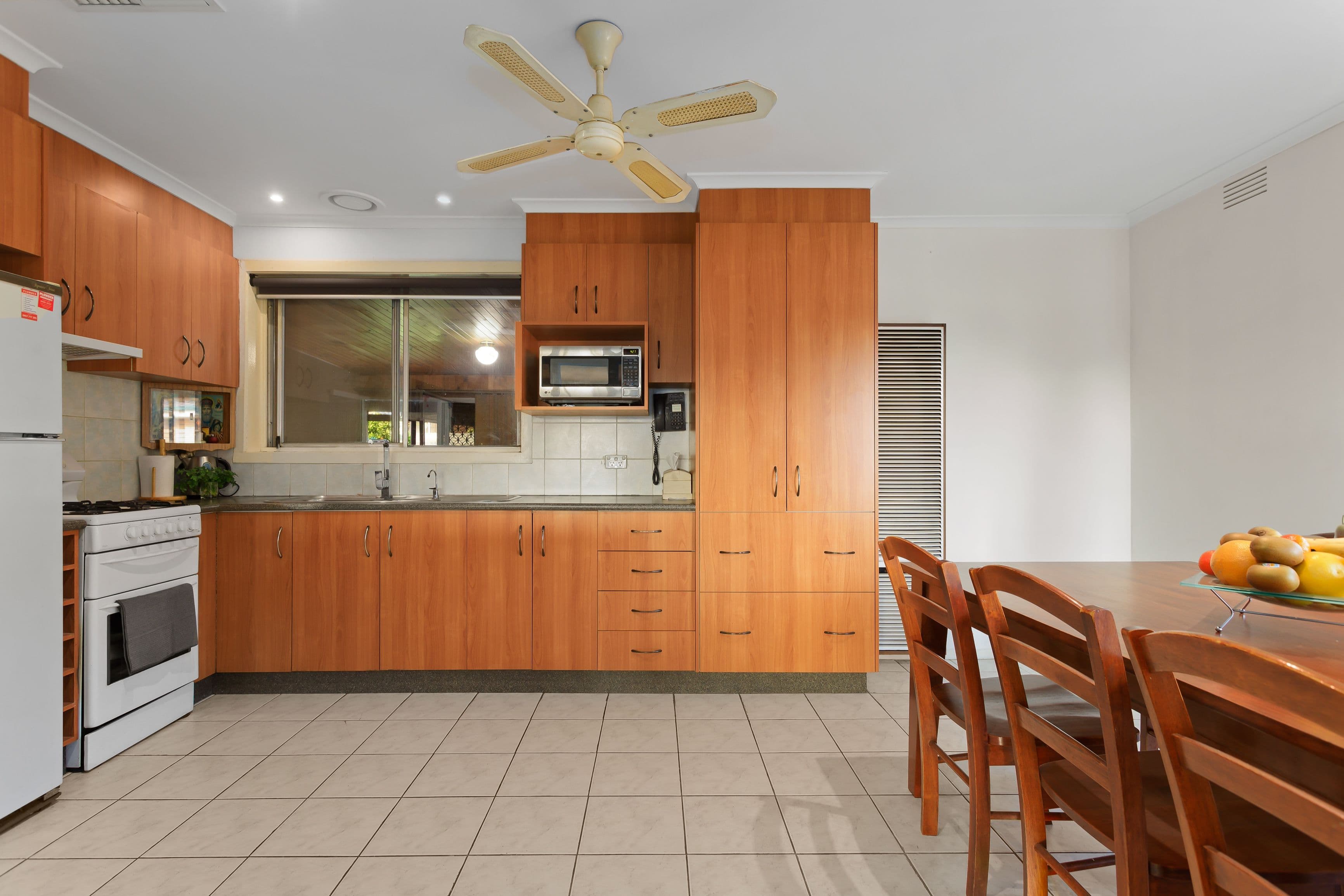 8 Halston Road, Lalor VIC 3075, Lalor - Thumbnail 4