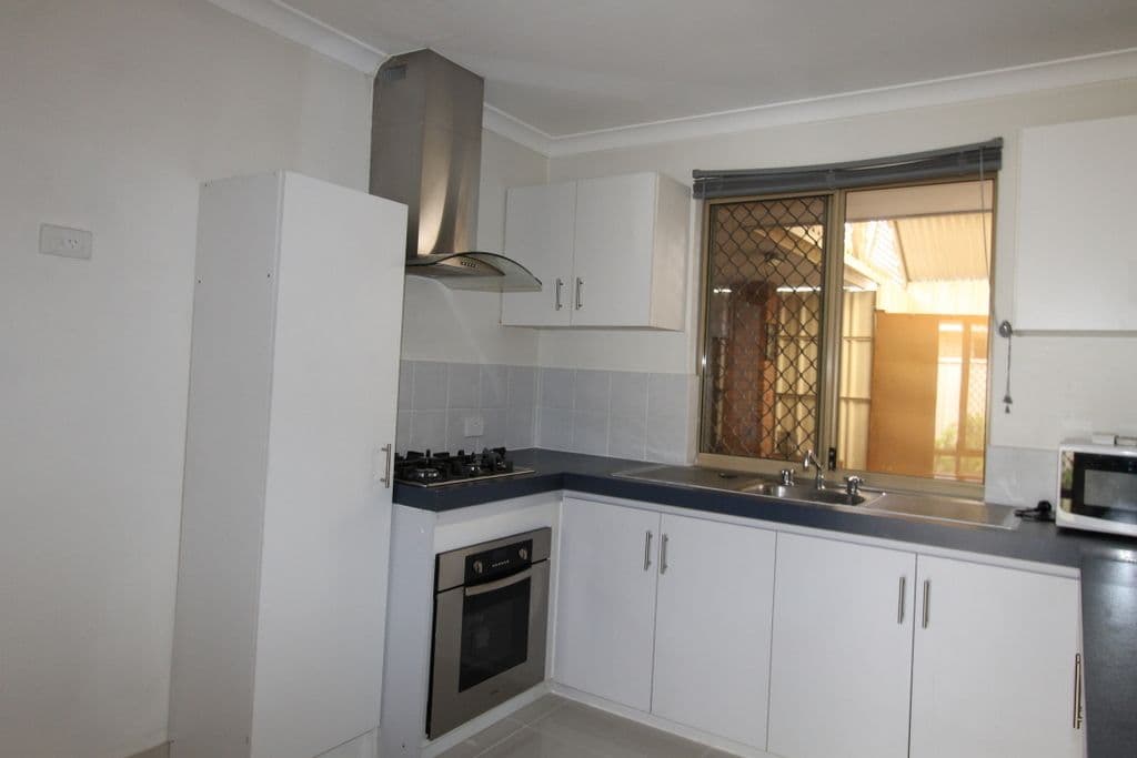 7 Chungking Grove, Stratton WA 6056, Stratton - Thumbnail 2