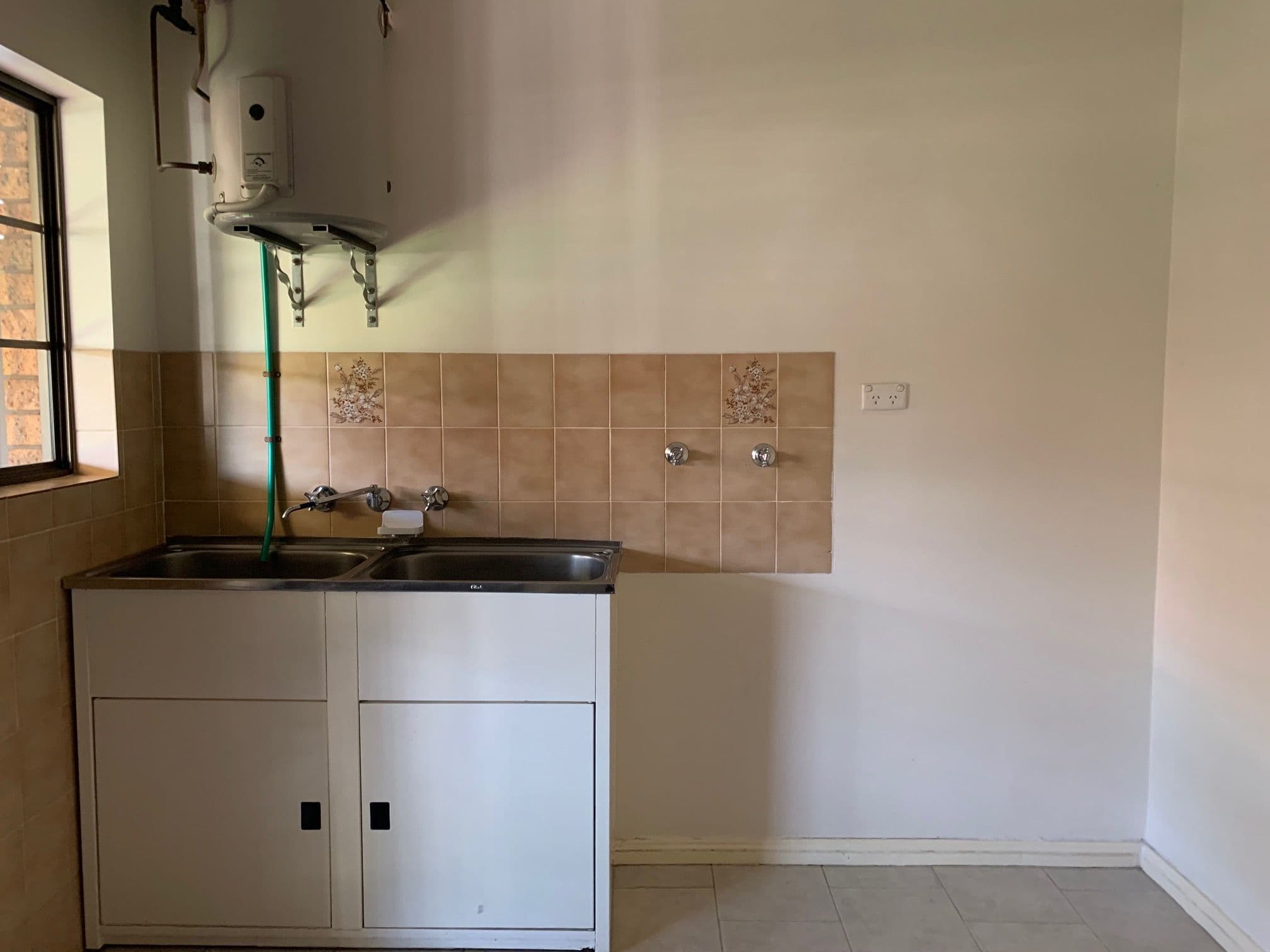 Flat 1 Glen Davis Avenue, Bossley Park NSW 2176, Bossley Park - Thumbnail 3