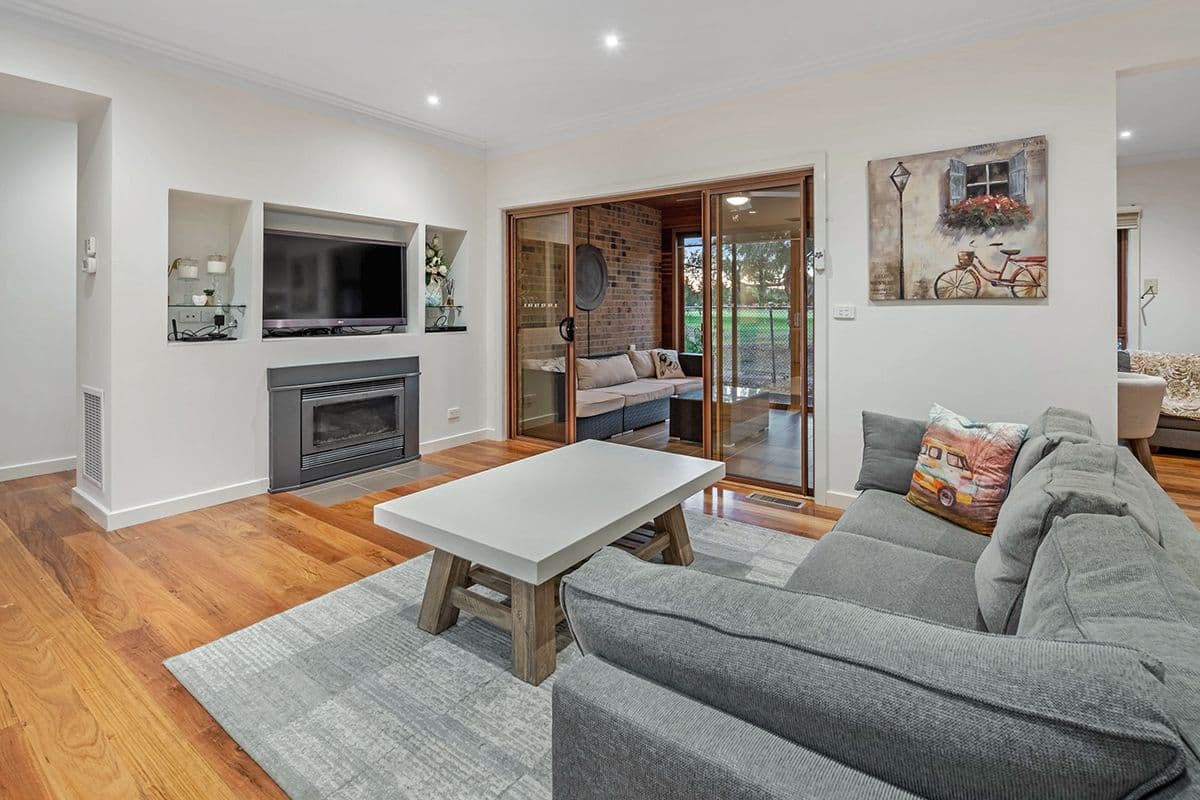 12 Swansea Court, Craigieburn VIC 3064, Craigieburn - Thumbnail 5