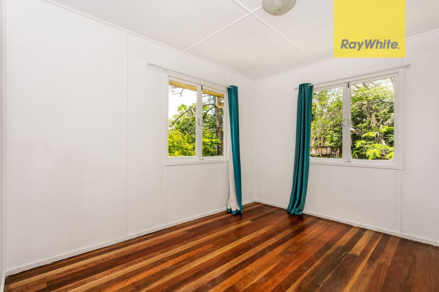 4 Arthur Street, Woodridge QLD 4114, Woodridge - Thumbnail 7
