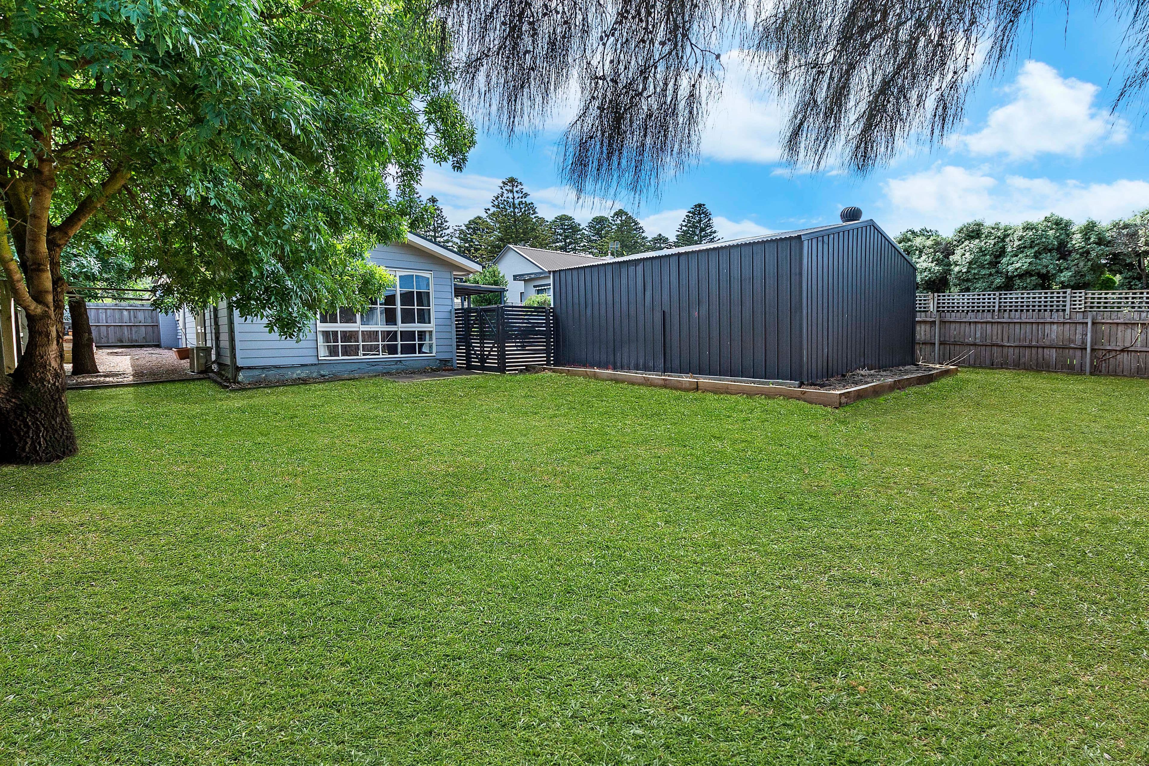 13 Lyndoch Avenue, Warrnambool VIC 3280, Warrnambool - Thumbnail 6