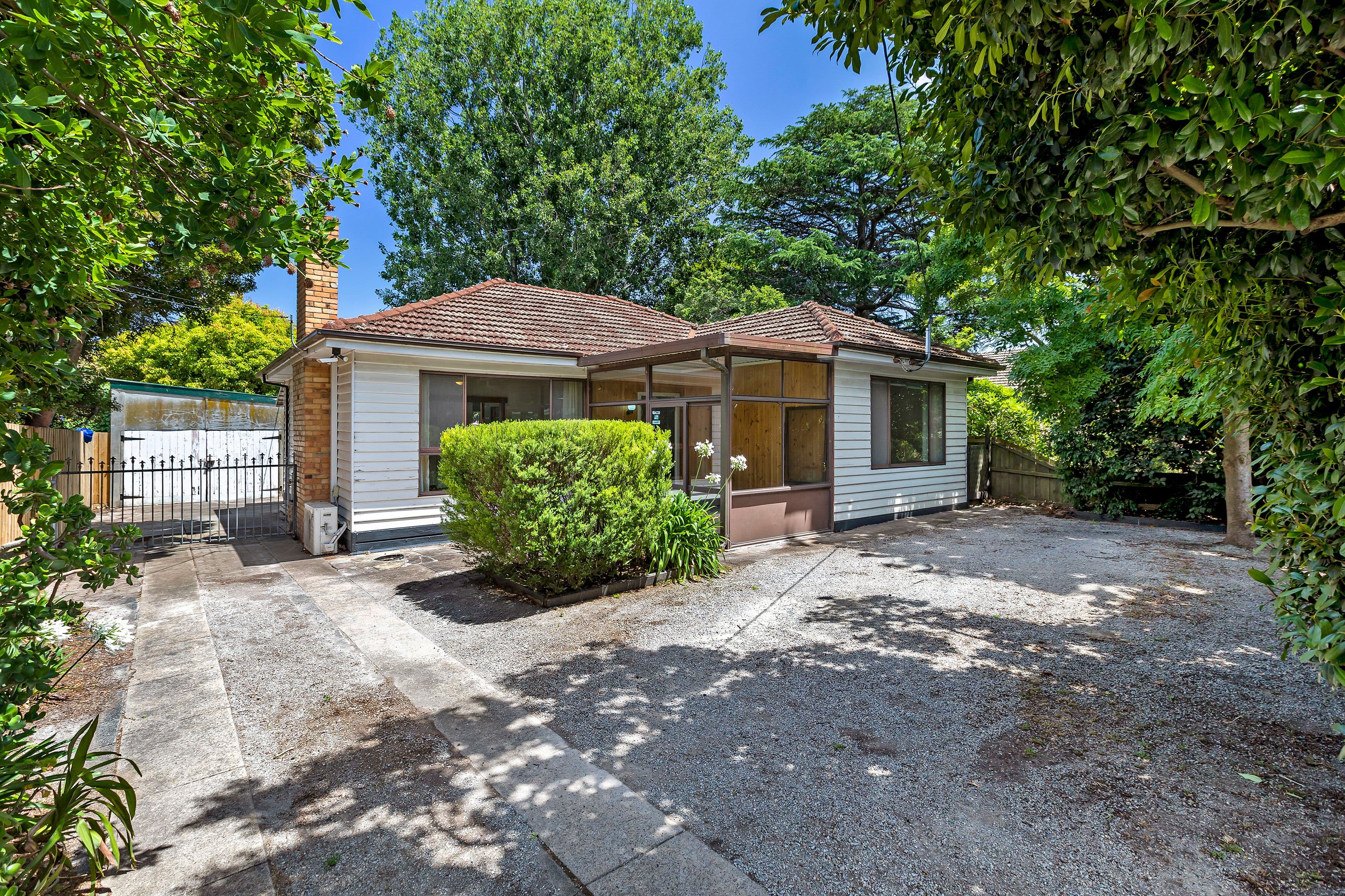 47 Riley Street, Oakleigh South VIC 3167, Oakleigh South - Thumbnail 2