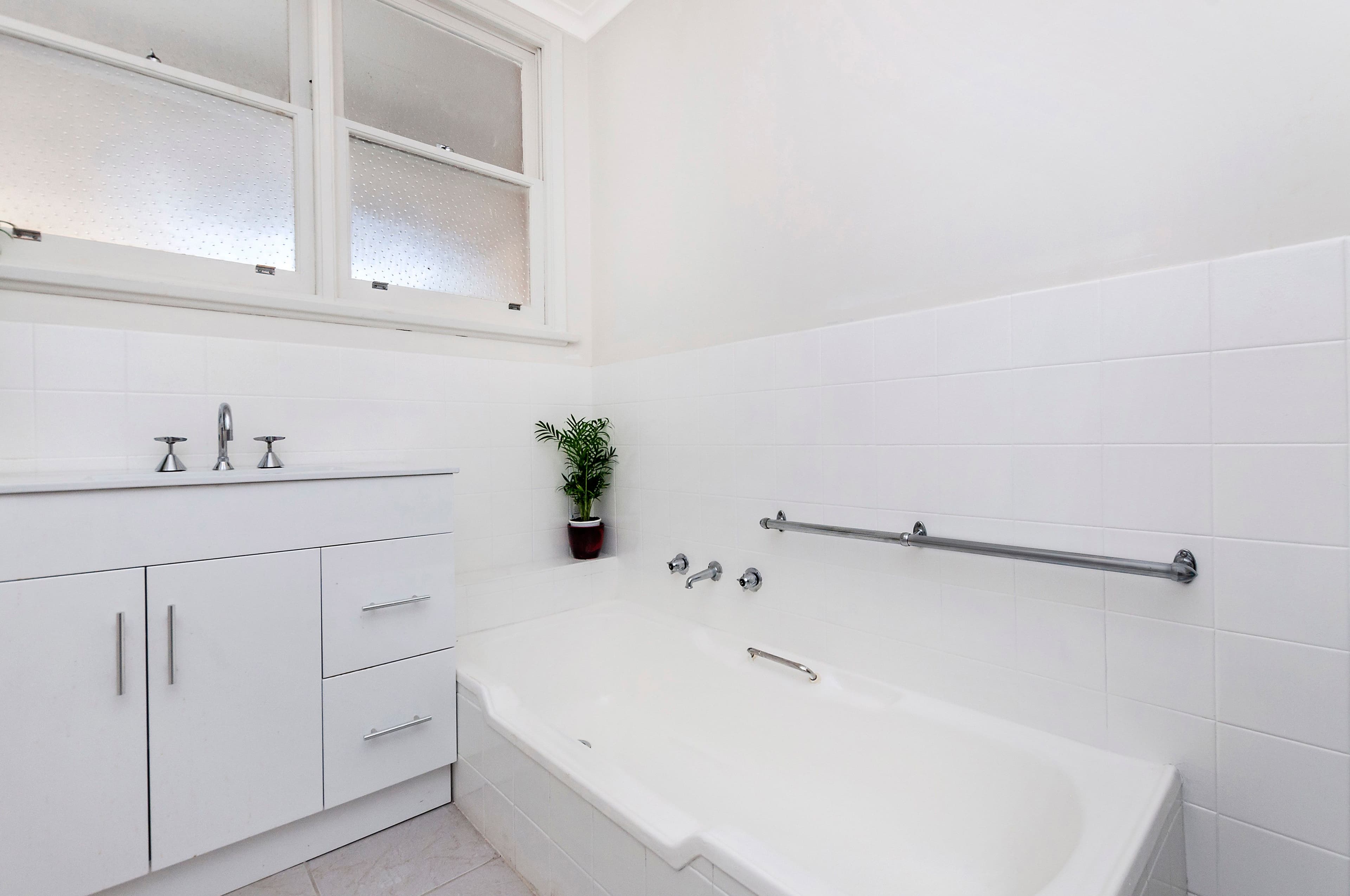 5 Waveny Avenue, Warrnambool VIC 3280, Warrnambool - Thumbnail 5