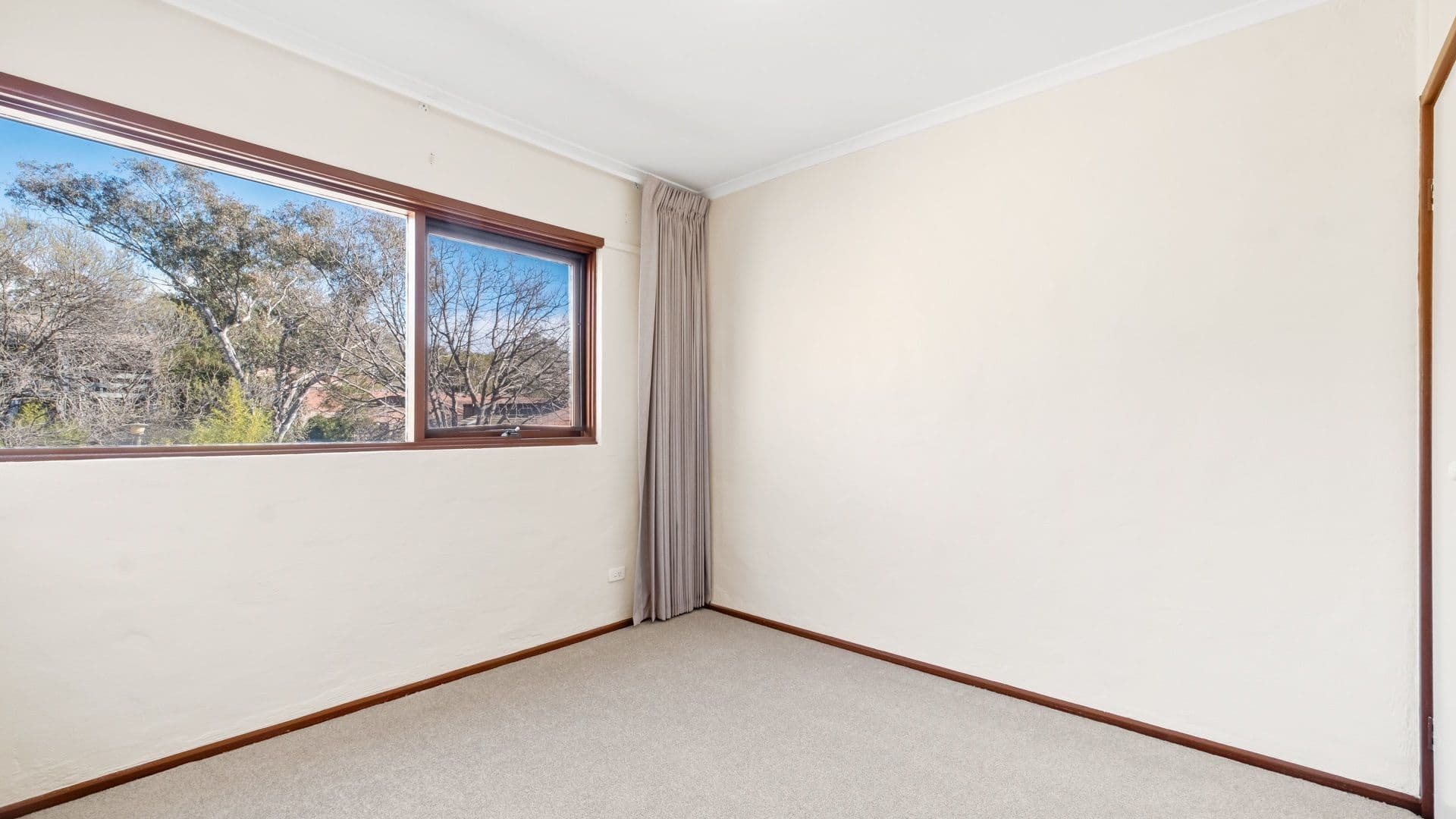 4 McMinn Close, Phillip ACT 2606, Phillip - Thumbnail 5