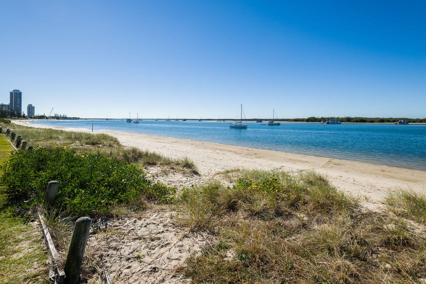 6 Cawthray Street, Biggera Waters QLD 4216, Biggera Waters - Thumbnail 8