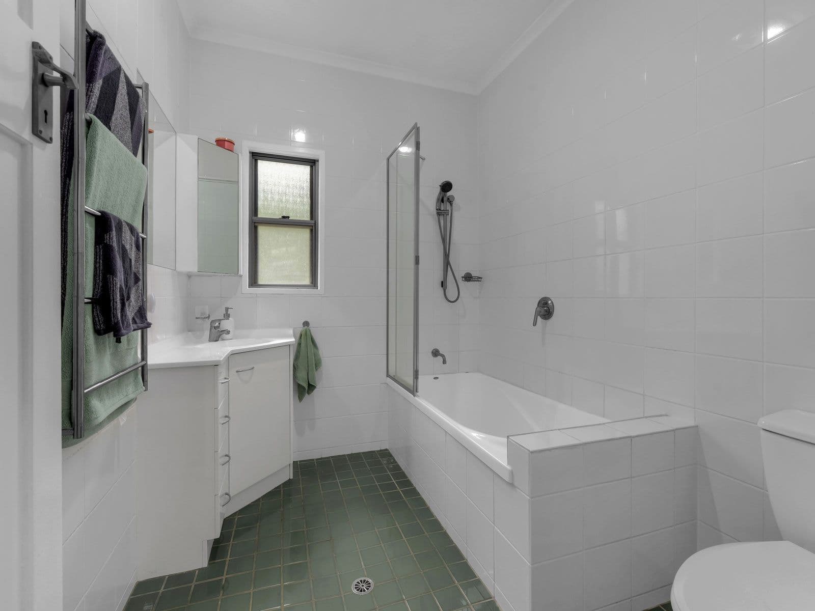187 Hamilton Road, Wavell Heights QLD 4012, Wavell Heights - Thumbnail 7