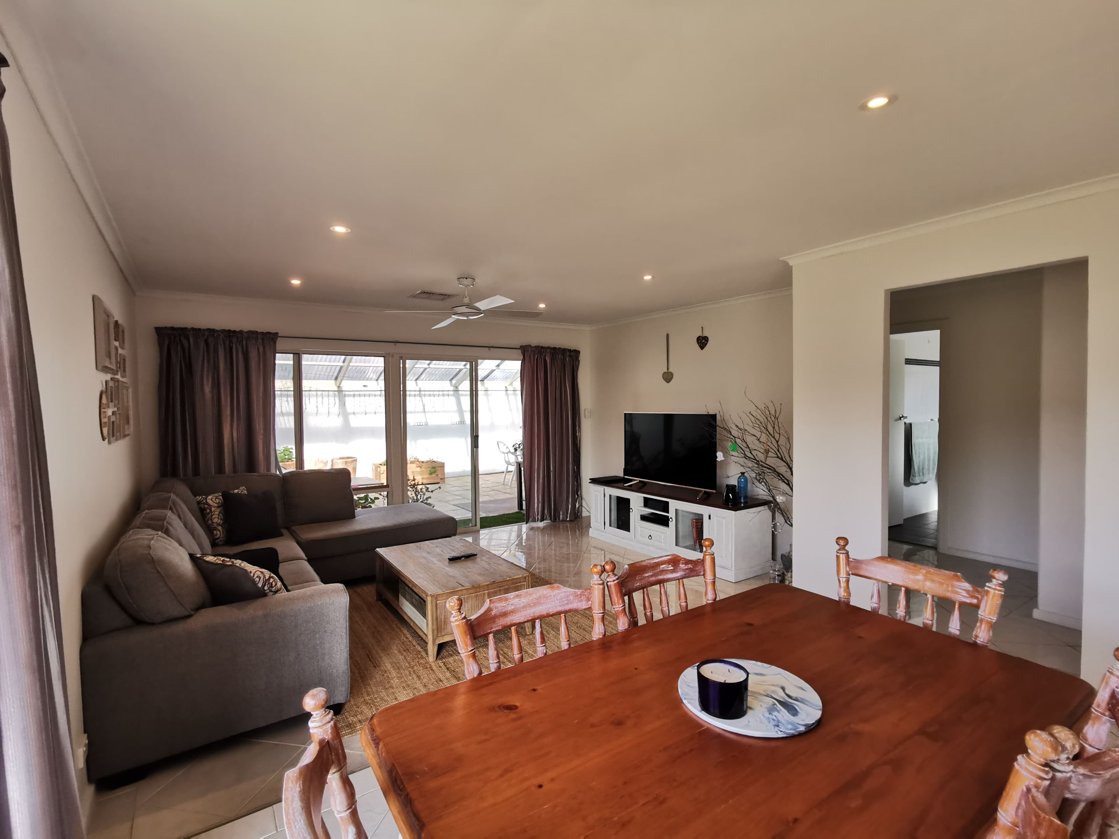 7 Cormorant Court, West Lakes SA 5021, West Lakes - Thumbnail 2