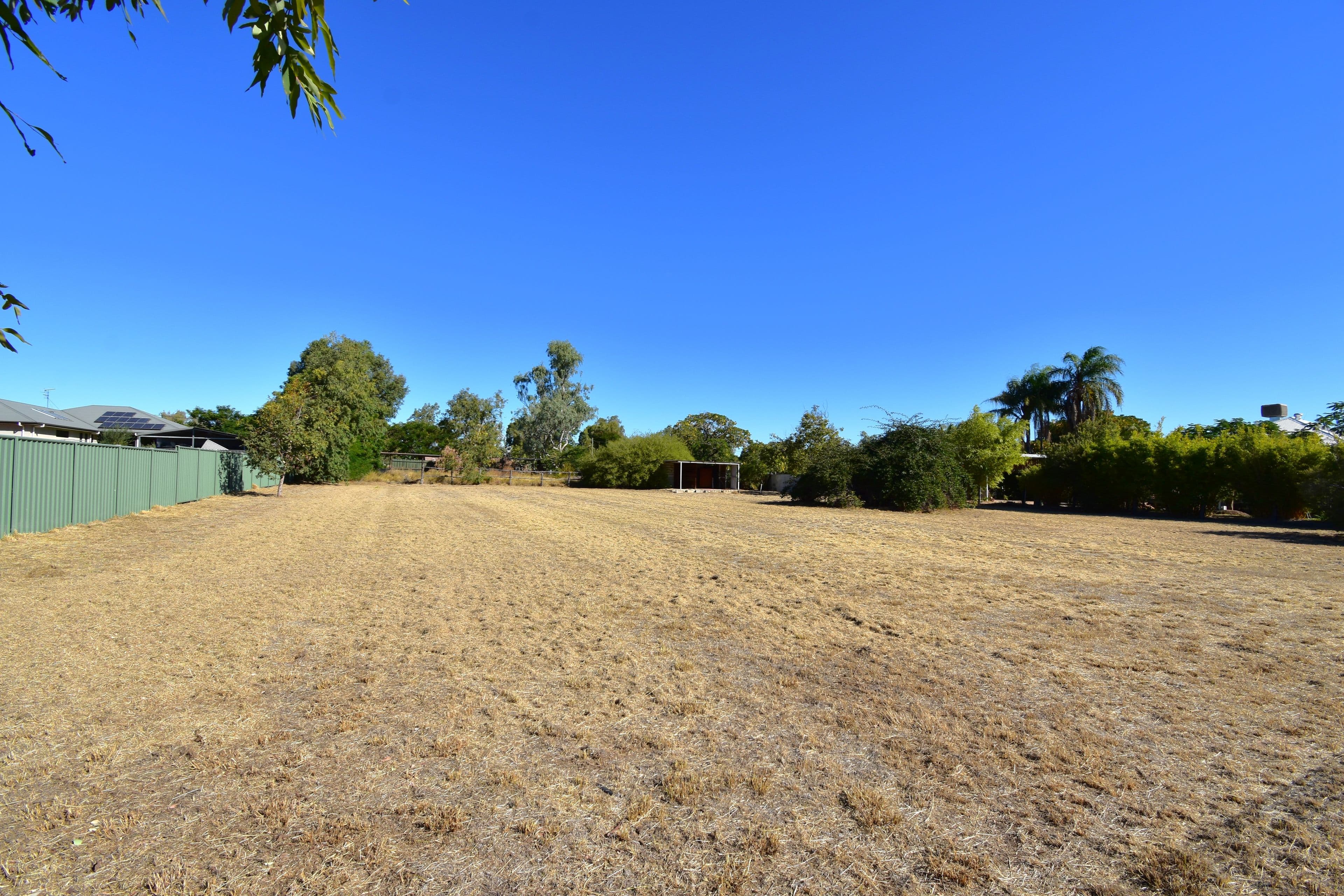 137 Yew Street, Barcaldine QLD 4725, Barcaldine - Thumbnail 2