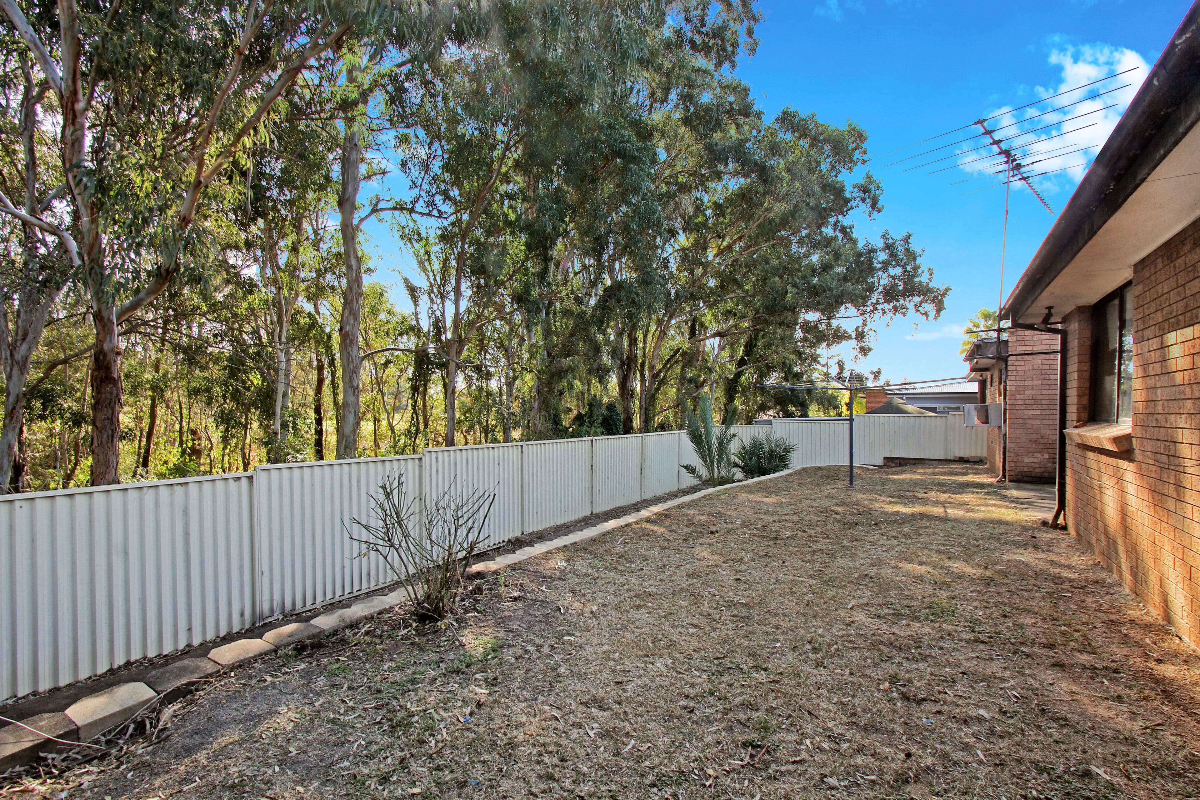 11 Hasluck Road, Bonnyrigg - Thumbnail 5