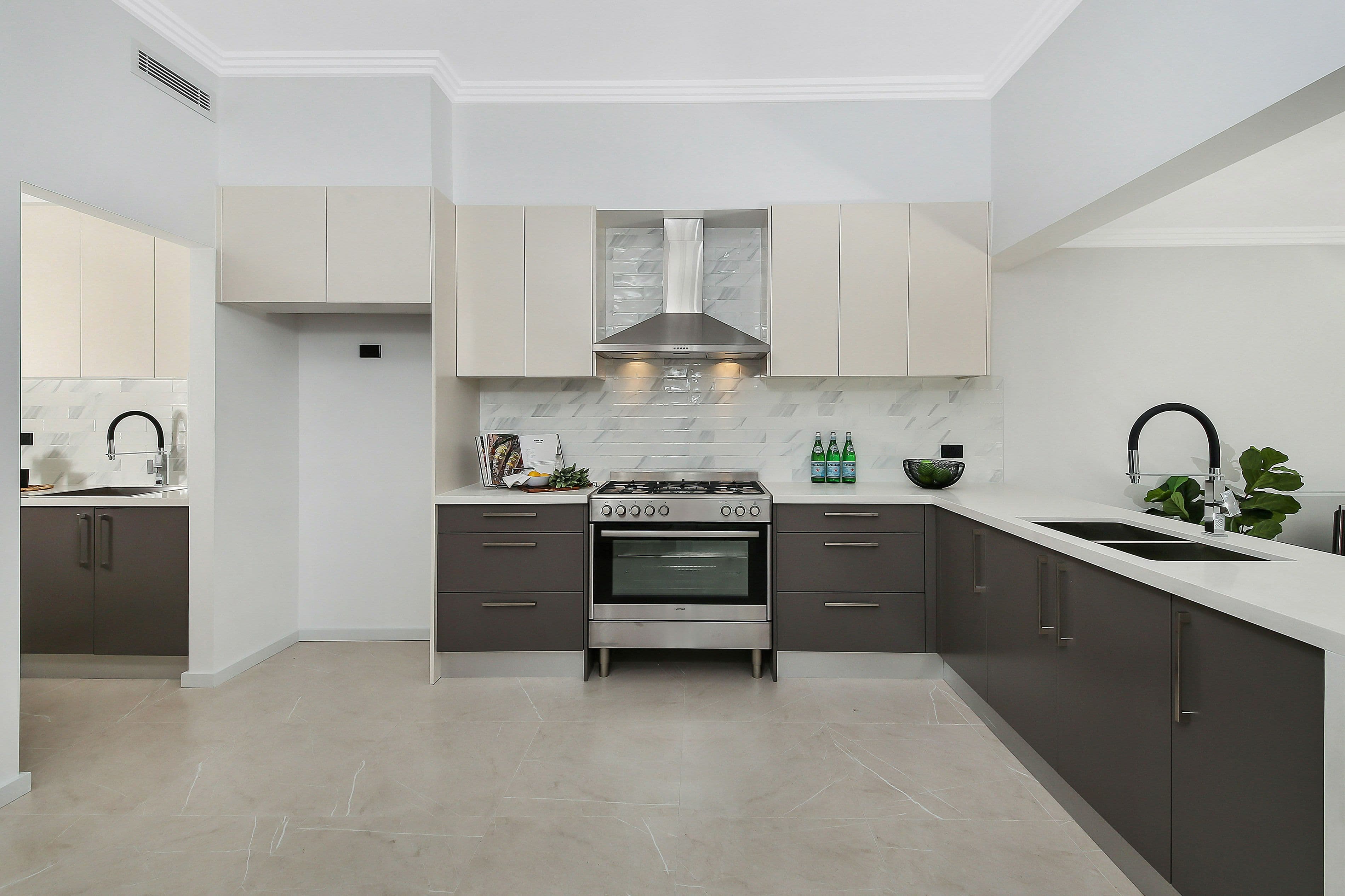 10 Woodburn Avenue, Panania NSW 2213, Panania - Thumbnail 8