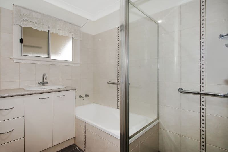 450 Bundarra Place, Lavington - Thumbnail 3