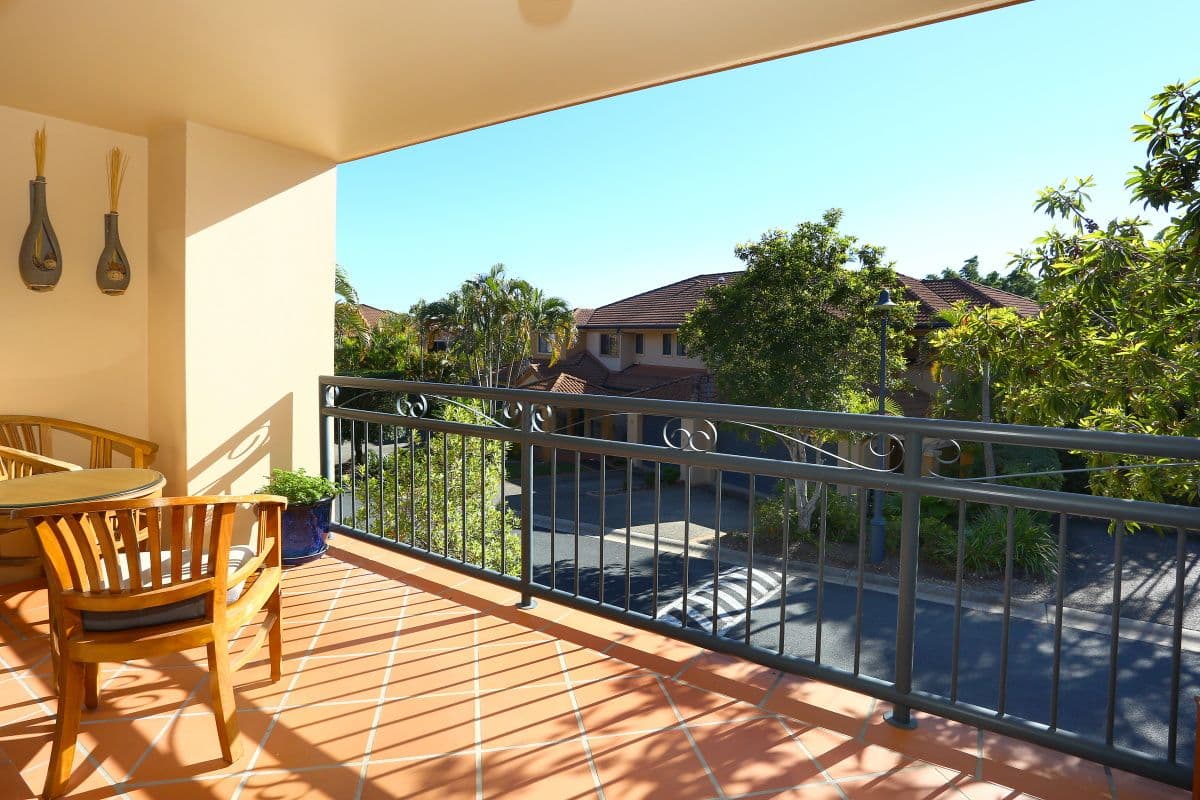 85 Palm Meadows Drive, Carrara QLD 4211, Carrara - Thumbnail 6