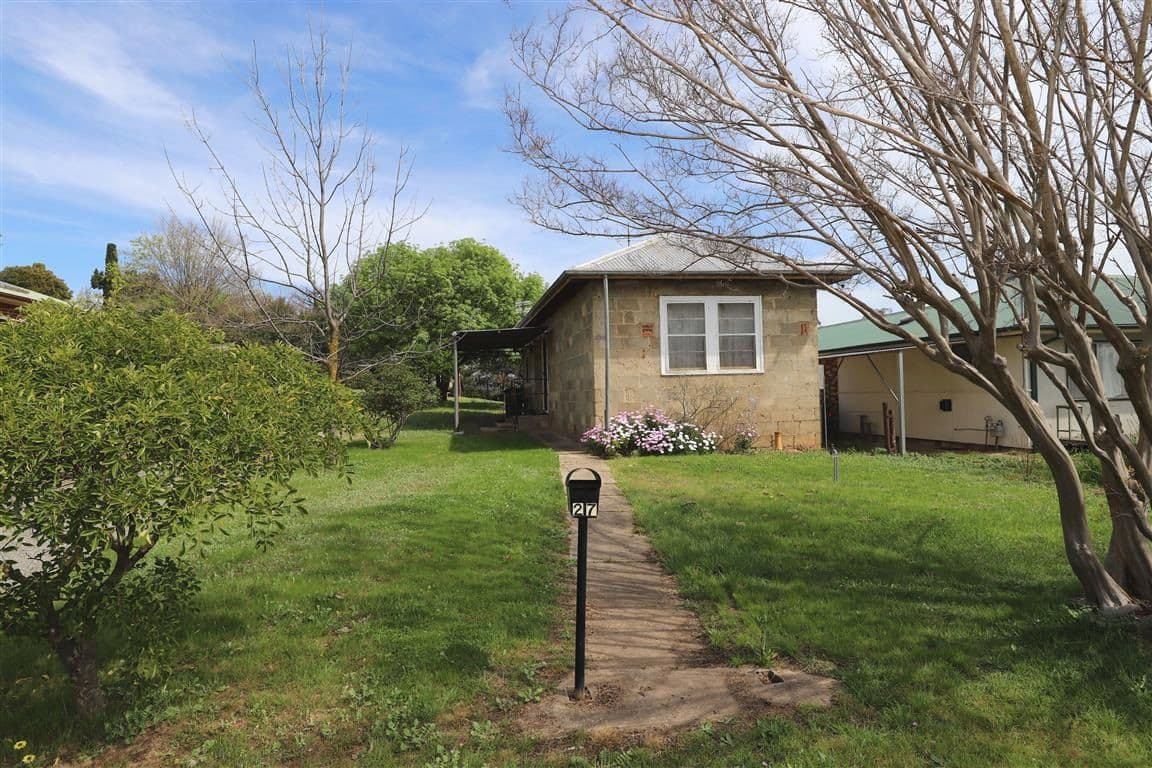 27 Lambie Street, Tumut NSW 2720, Tumut - Image 1