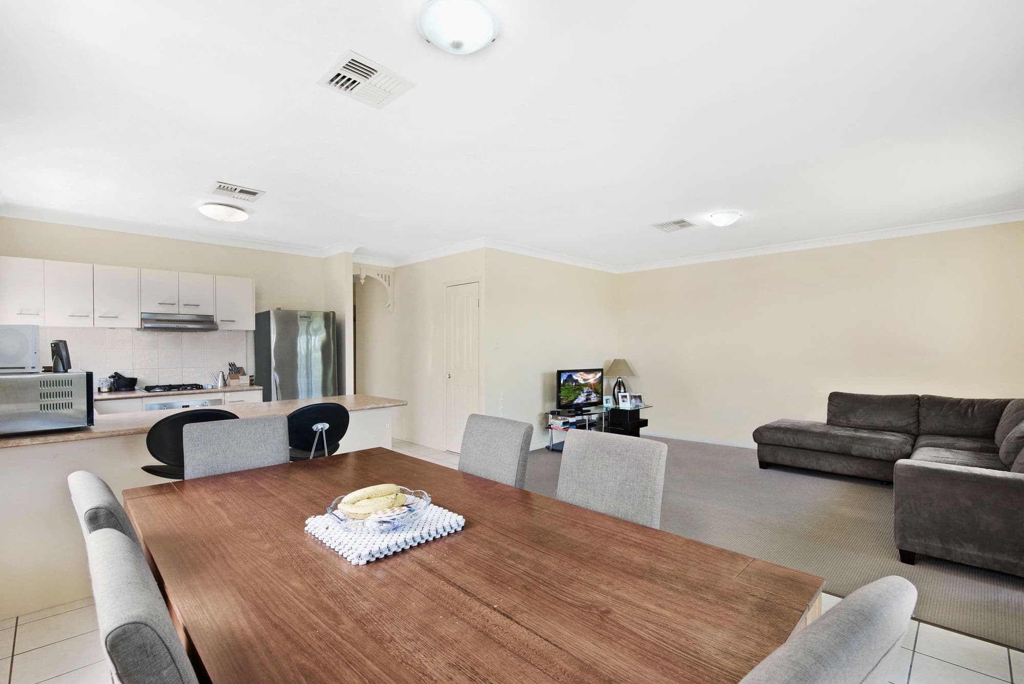 10 Knox Street, North Lakes QLD 4509, North Lakes - Thumbnail 3