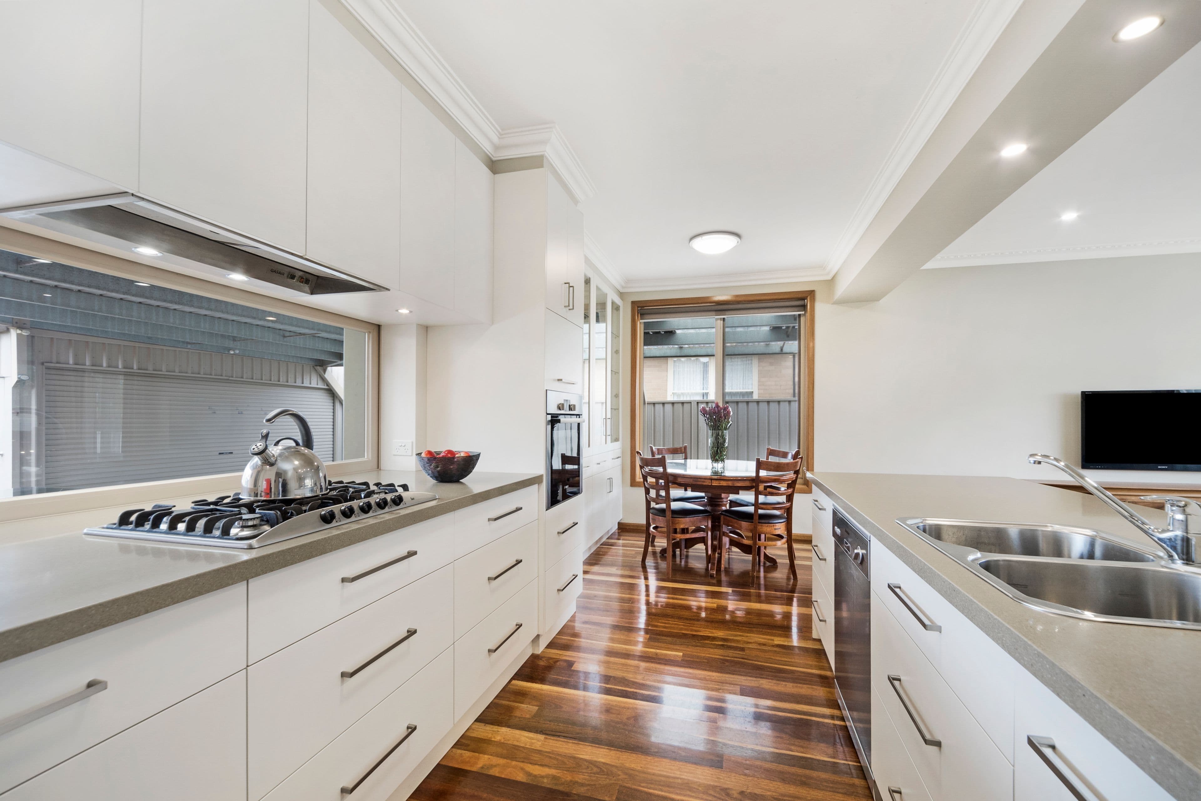 40 Montgomery Street, Wendouree VIC 3355, Wendouree - Thumbnail 4