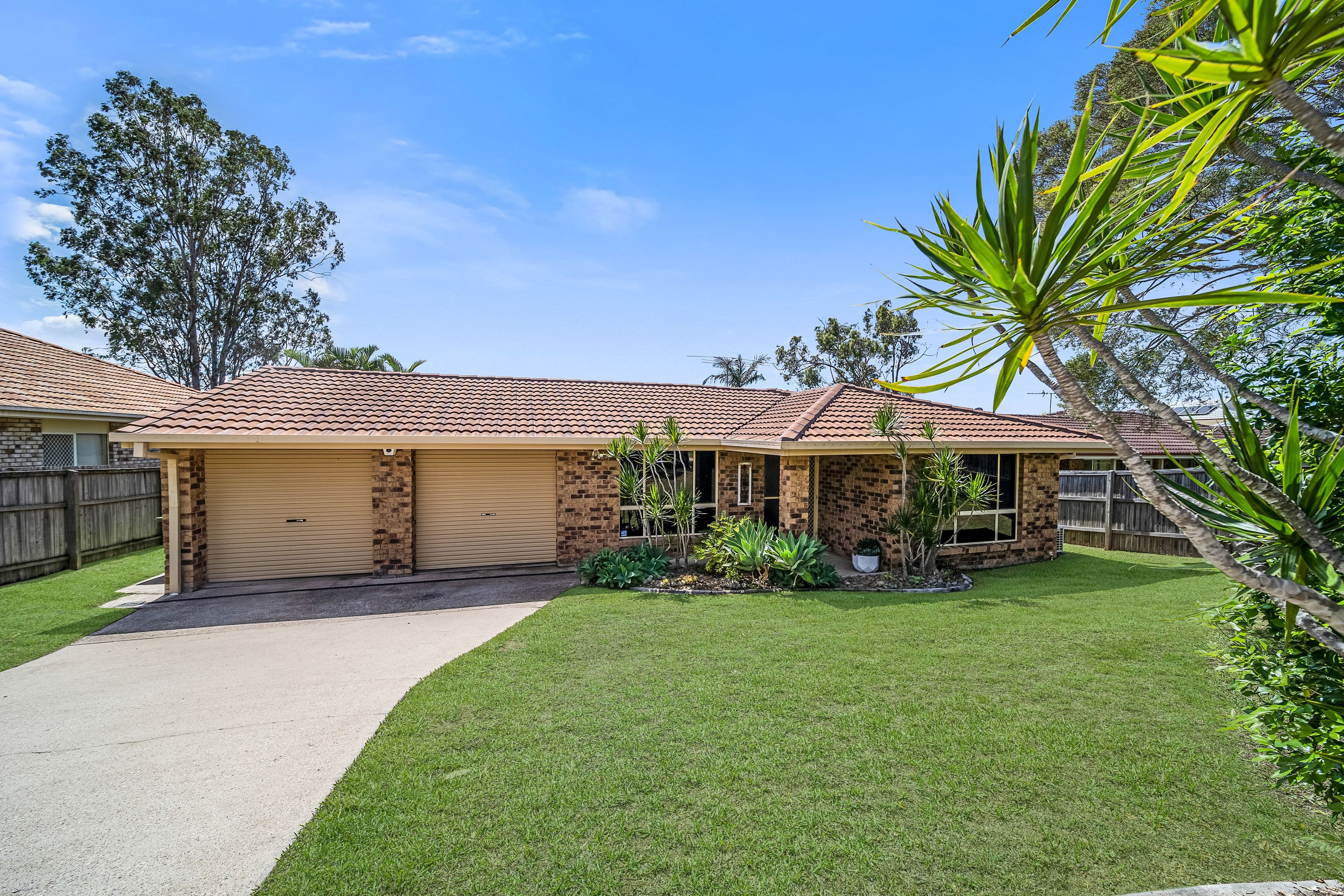 19 Sandra Ann Drive, Edens Landing QLD 4207, Edens Landing - Image 1