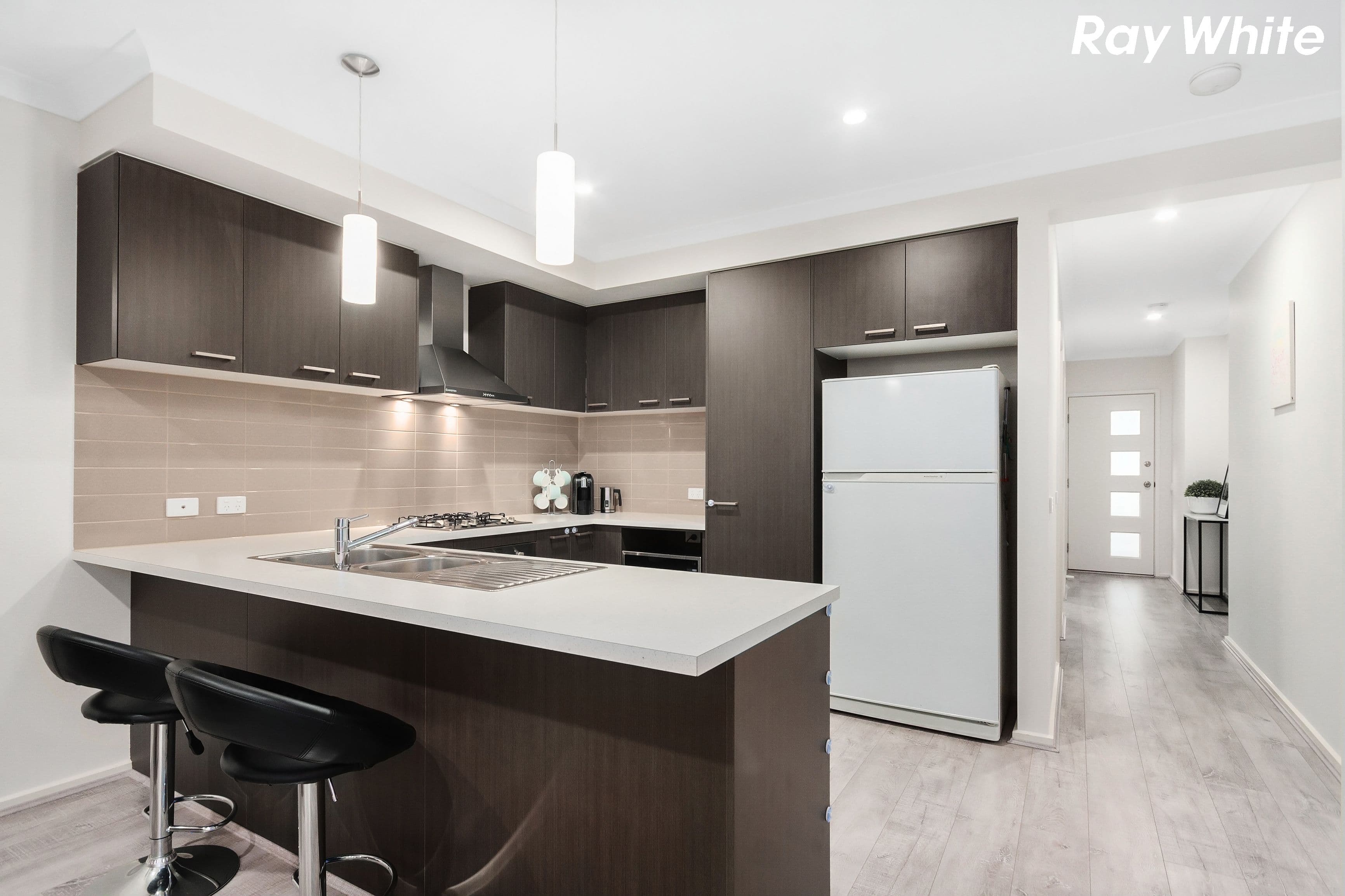 285 Rix Road, Officer VIC 3809, Officer - Thumbnail 3