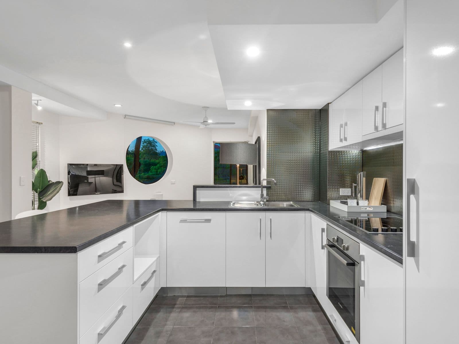 20 Lemnos Street, Red Hill QLD 4059, Red Hill - Thumbnail 6