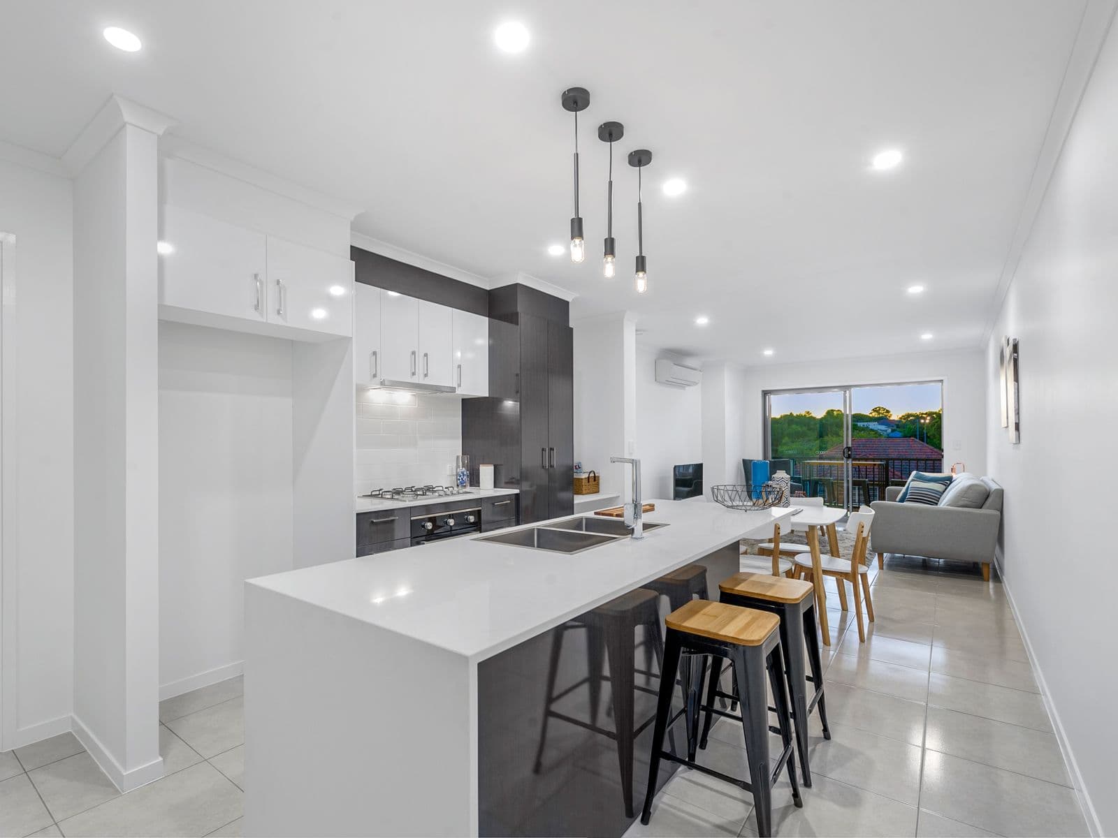 8 Alice Street, Kedron QLD 4031, Kedron - Image 1