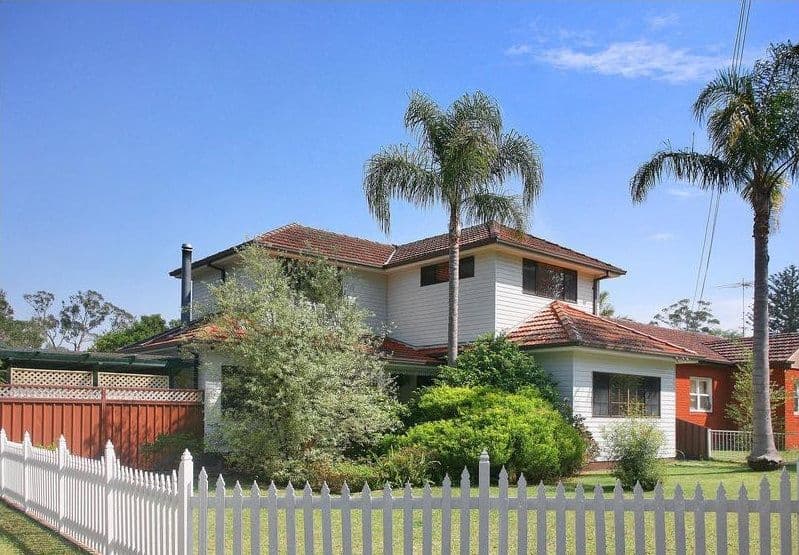 13 Taren Road, Caringbah - Thumbnail 2