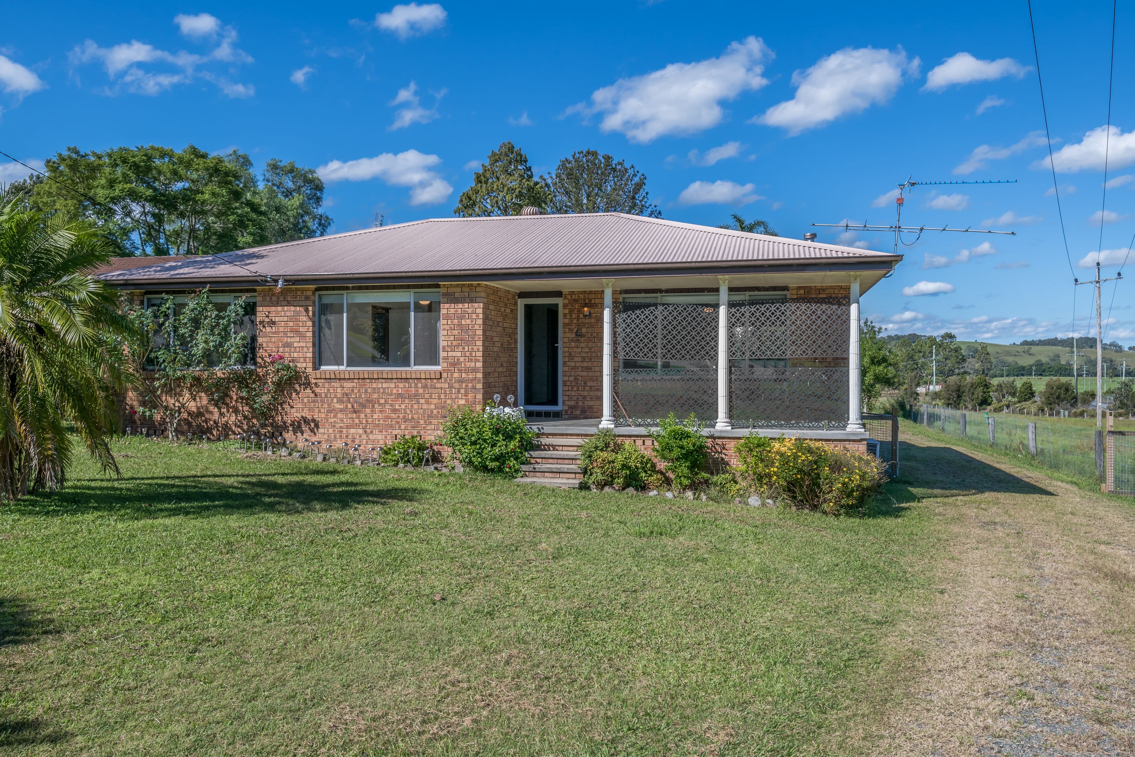 6 Reidsdale Road, Stroud Road - Image 1