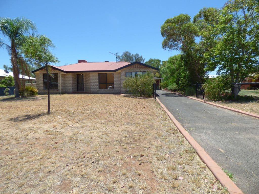 1 Felicity Court, Roma QLD 4455, Roma - Thumbnail 2