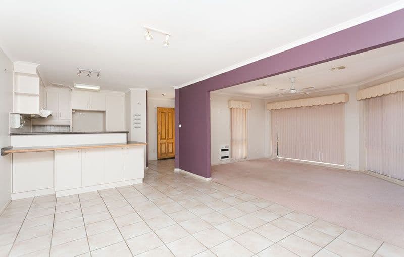 18 Watchorn Close, Holt ACT 2615, Holt - Thumbnail 2