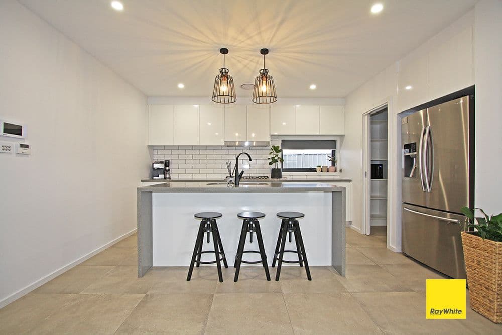 18 Murray Grey Place, Bungendore NSW 2621, Bungendore - Thumbnail 2