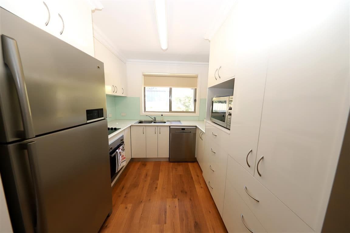 5 Chisholm Close, Tumut NSW 2720, Tumut - Thumbnail 2