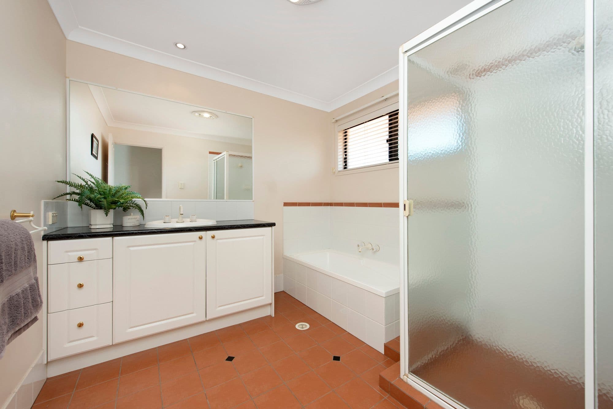 52 Berkshire Crescent, Wishart QLD 4122, Wishart - Thumbnail 8