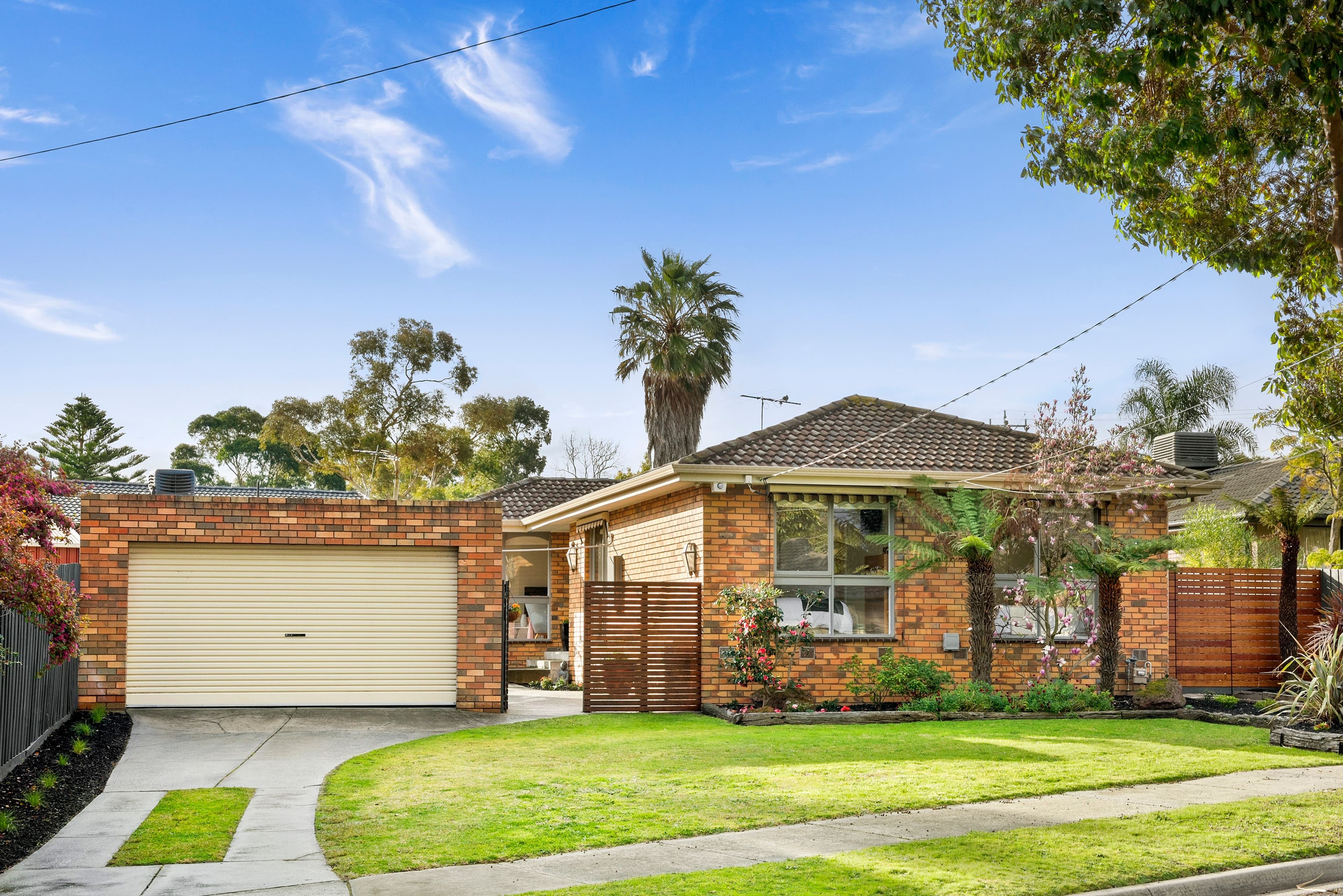 6 Seaton Drive, Dingley Village VIC 3172, Dingley Village - Thumbnail 2