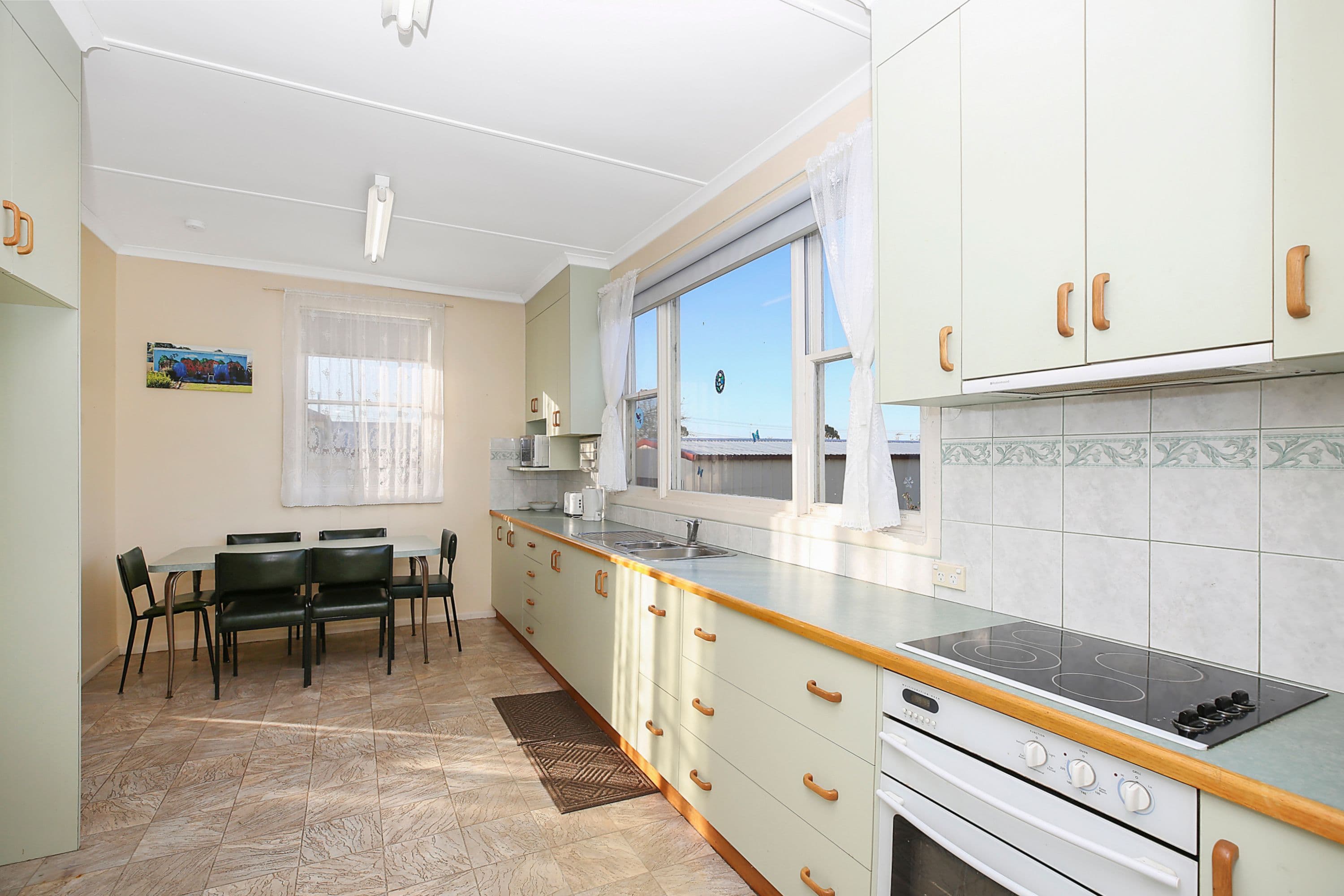 2 Lyons Street, Terang VIC 3264, Terang - Thumbnail 6