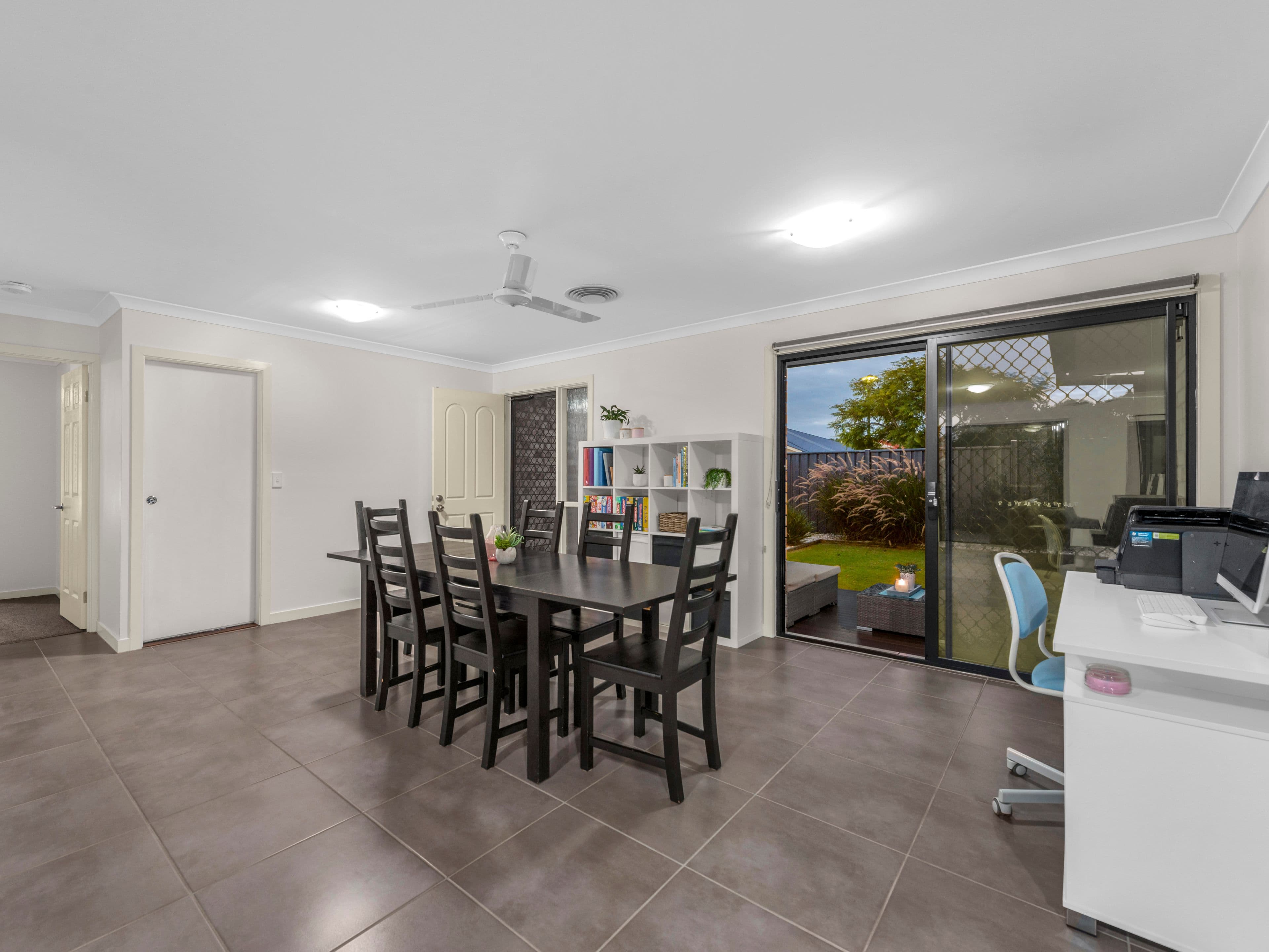 10 Westaway Place, Wynnum West QLD 4178, Wynnum West - Thumbnail 4