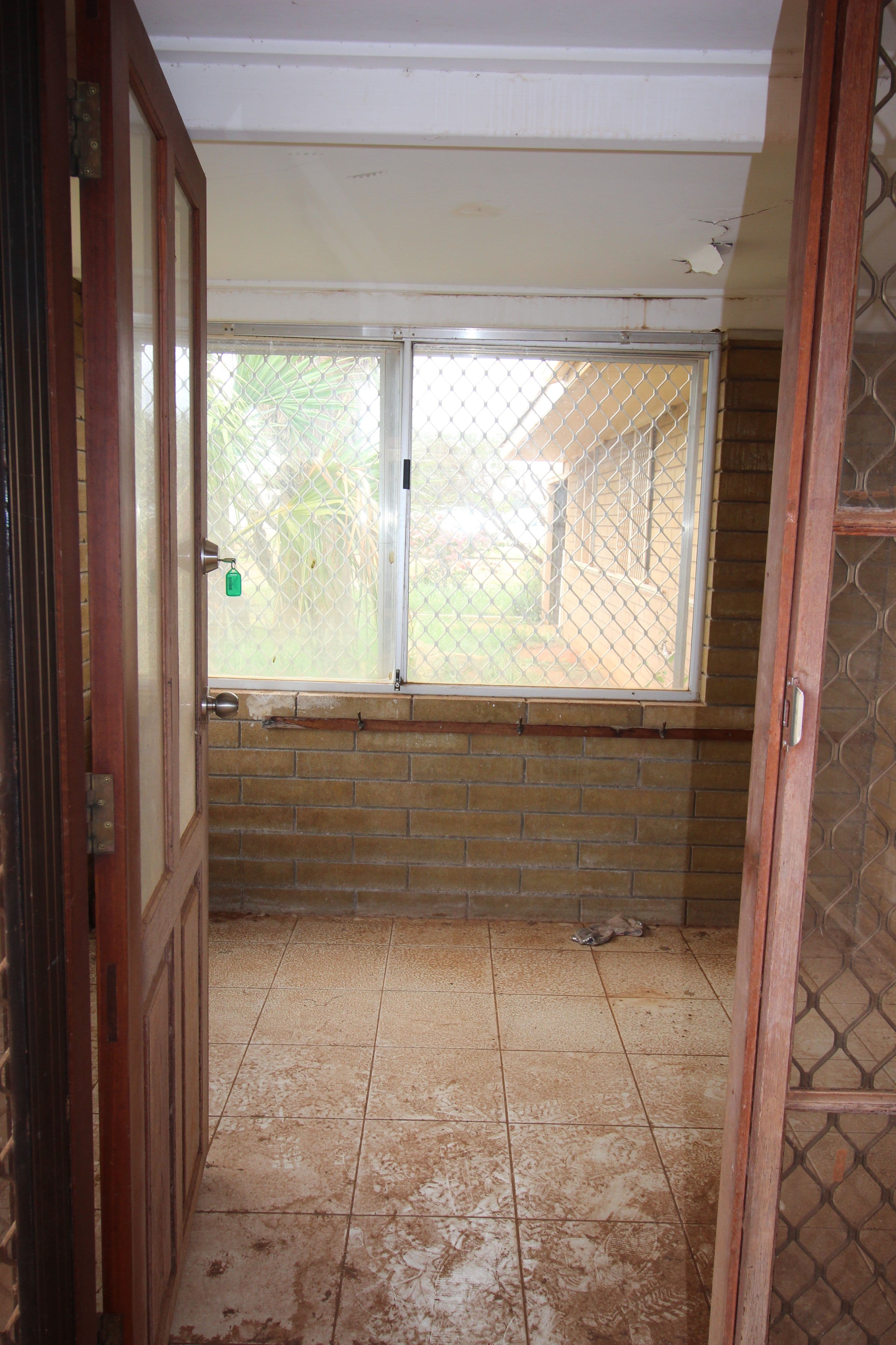 16 Yanderra Crescent, South Hedland WA 6722, South Hedland - Thumbnail 2