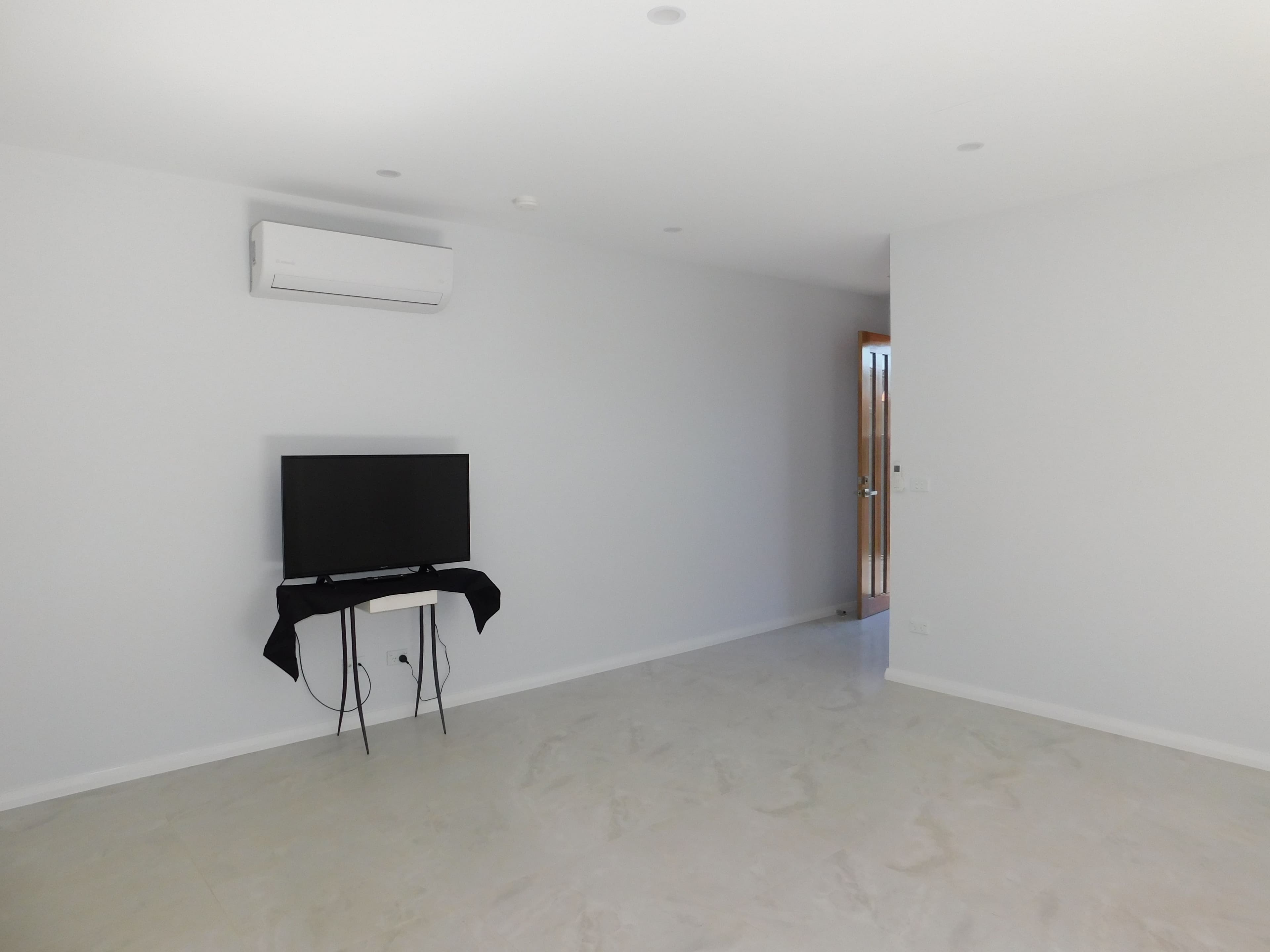 563 Smithfield Road, Greenfield Park NSW 2176, Greenfield Park - Thumbnail 5