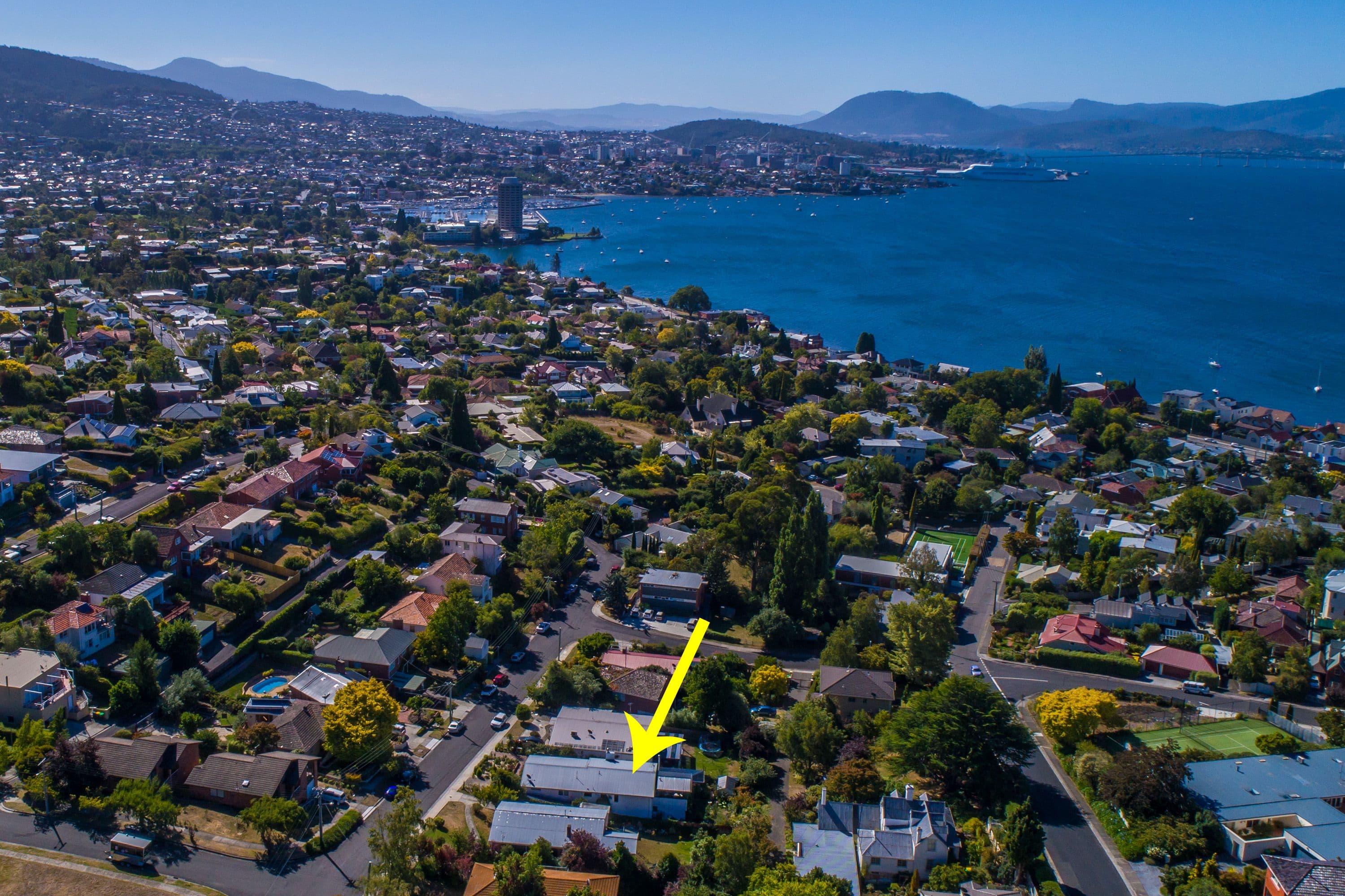 10 Lauramont Avenue, Sandy Bay TAS 7005, Sandy Bay - Thumbnail 3