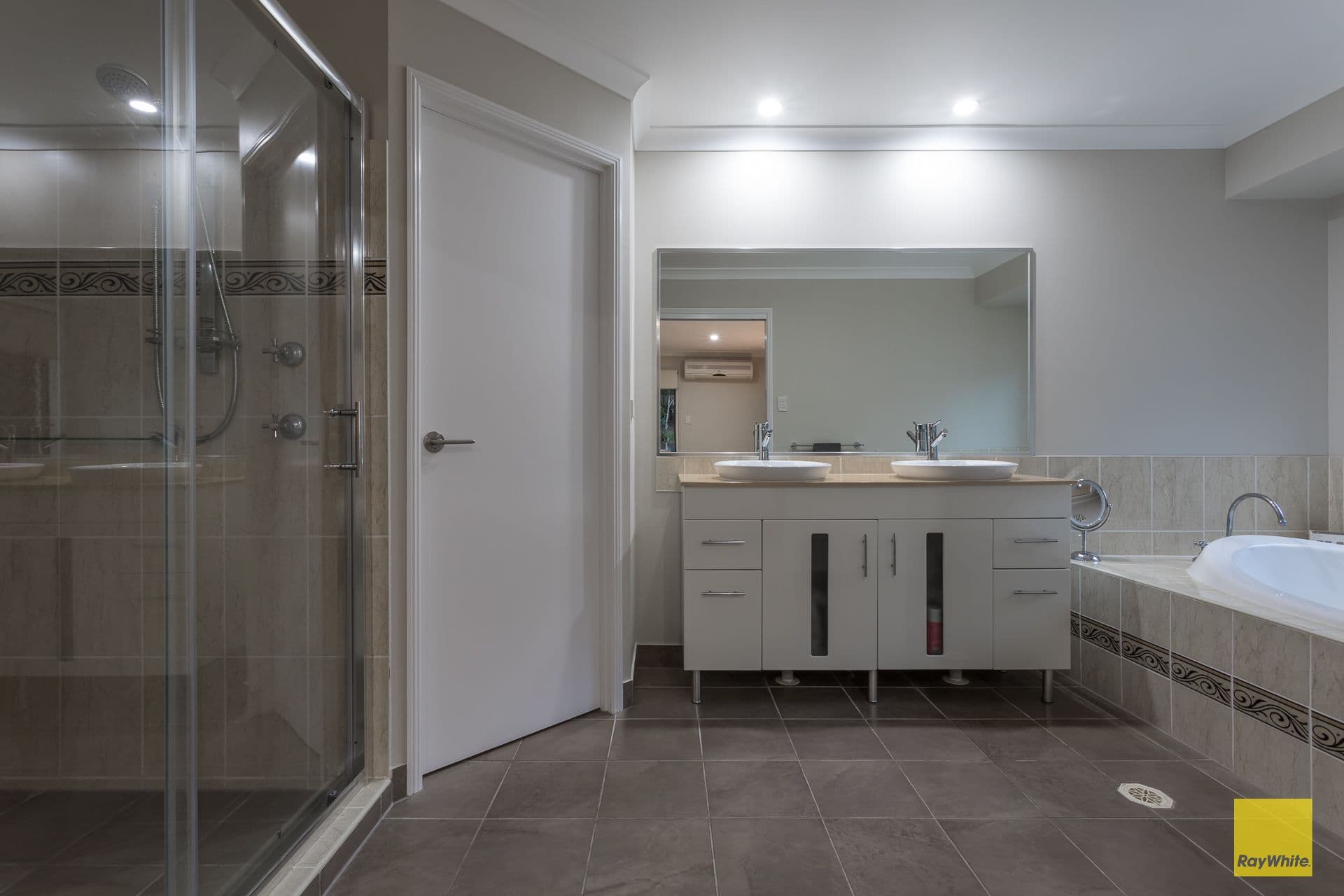 15 Viola Drive, Redland Bay QLD 4165, Redland Bay - Thumbnail 8