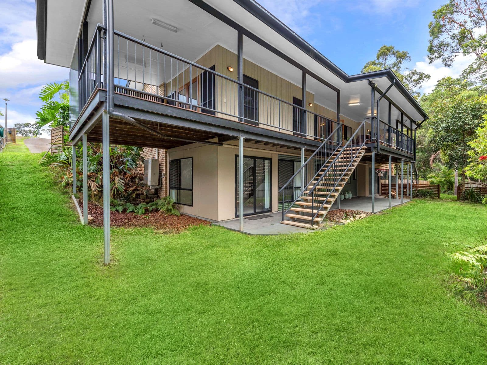 20 Pepper Road, Everton Hills QLD 4053, Everton Hills - Thumbnail 2
