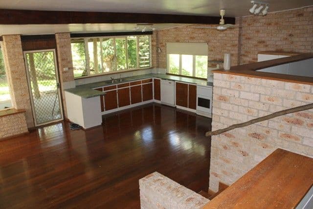 352 Legges Road, Braemeadows QLD 4850, Braemeadows - Thumbnail 2