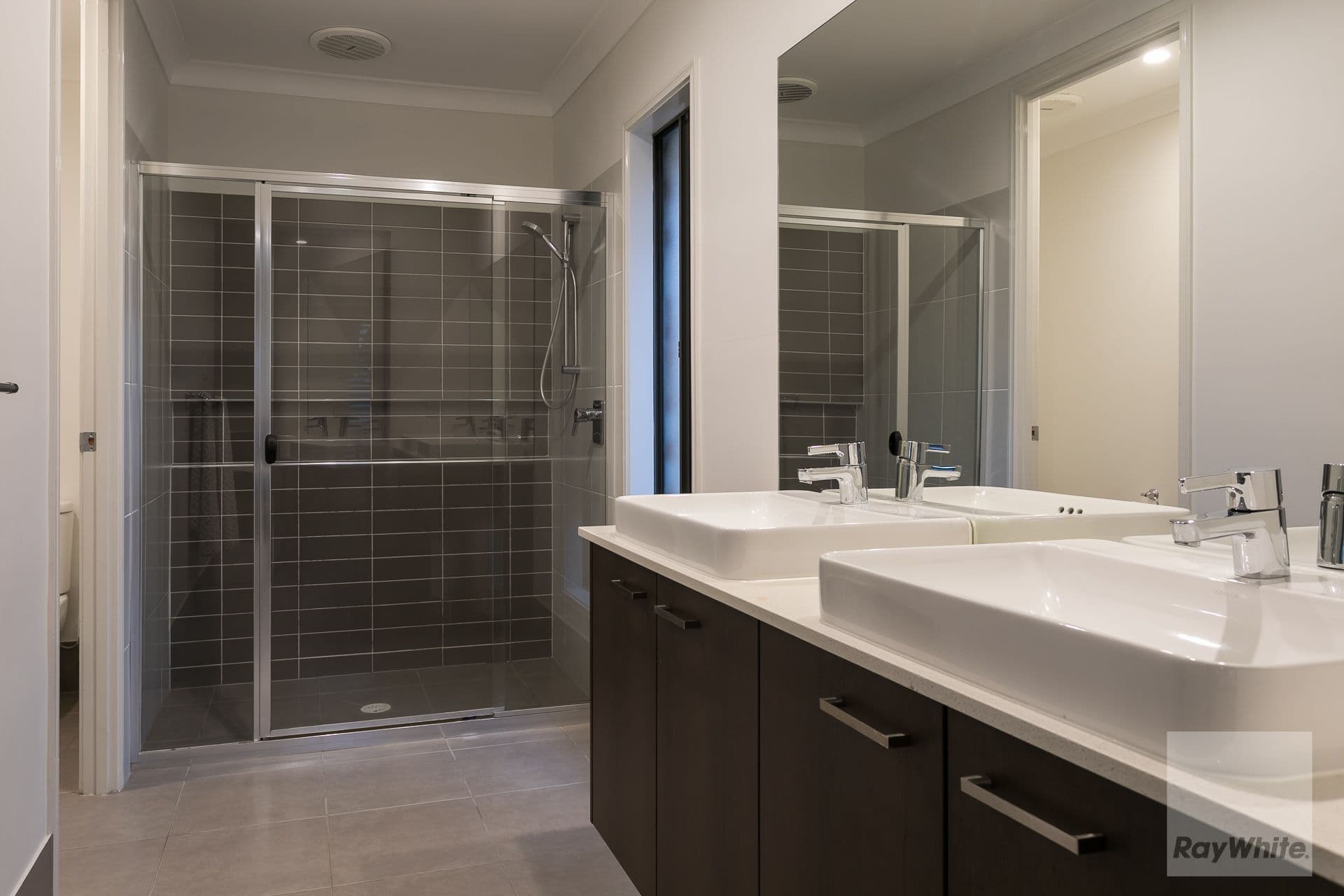 17 Maree Place, Redland Bay QLD 4165, Redland Bay - Thumbnail 7