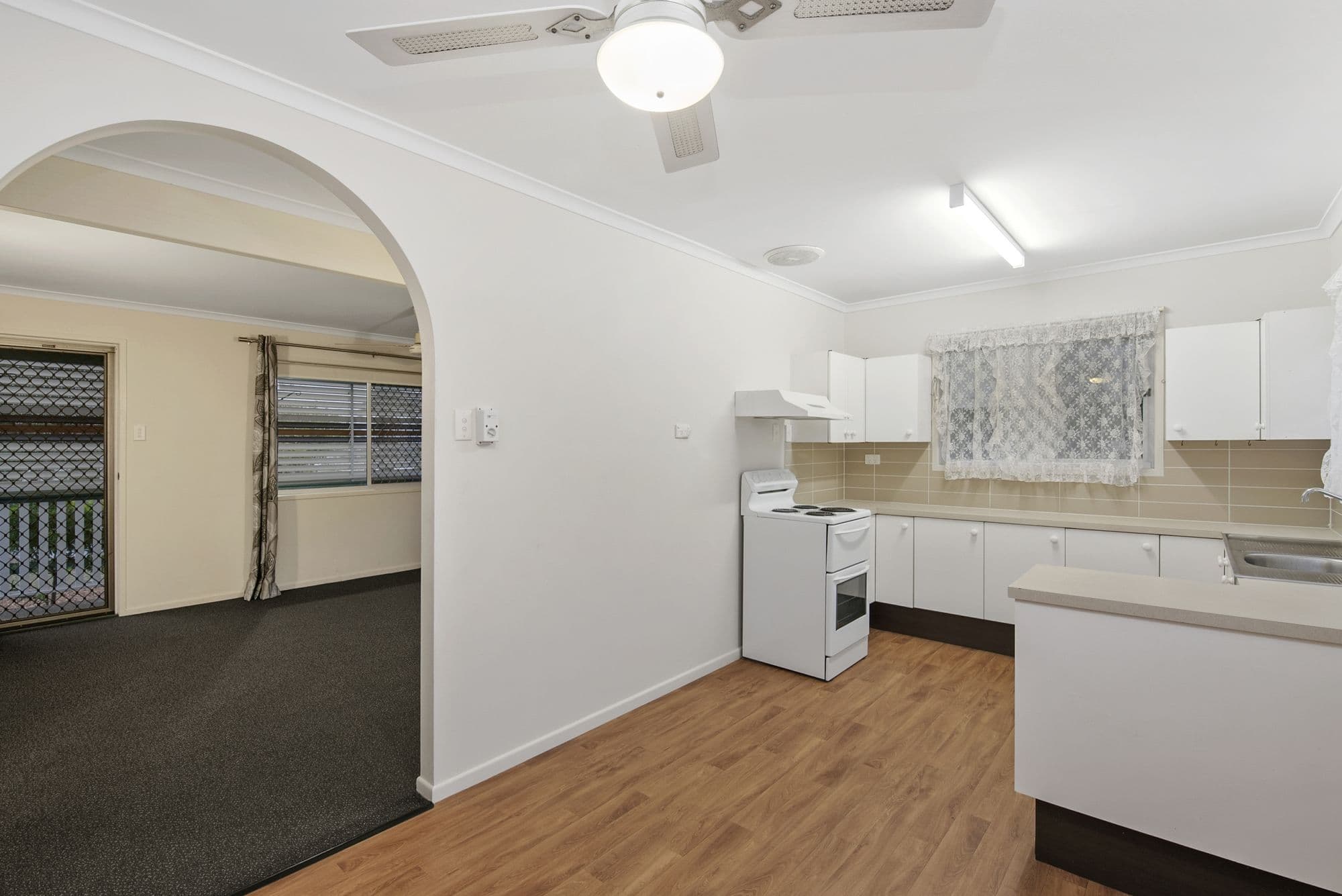 16 Crew Street, Deception Bay QLD 4508, Deception Bay - Thumbnail 4
