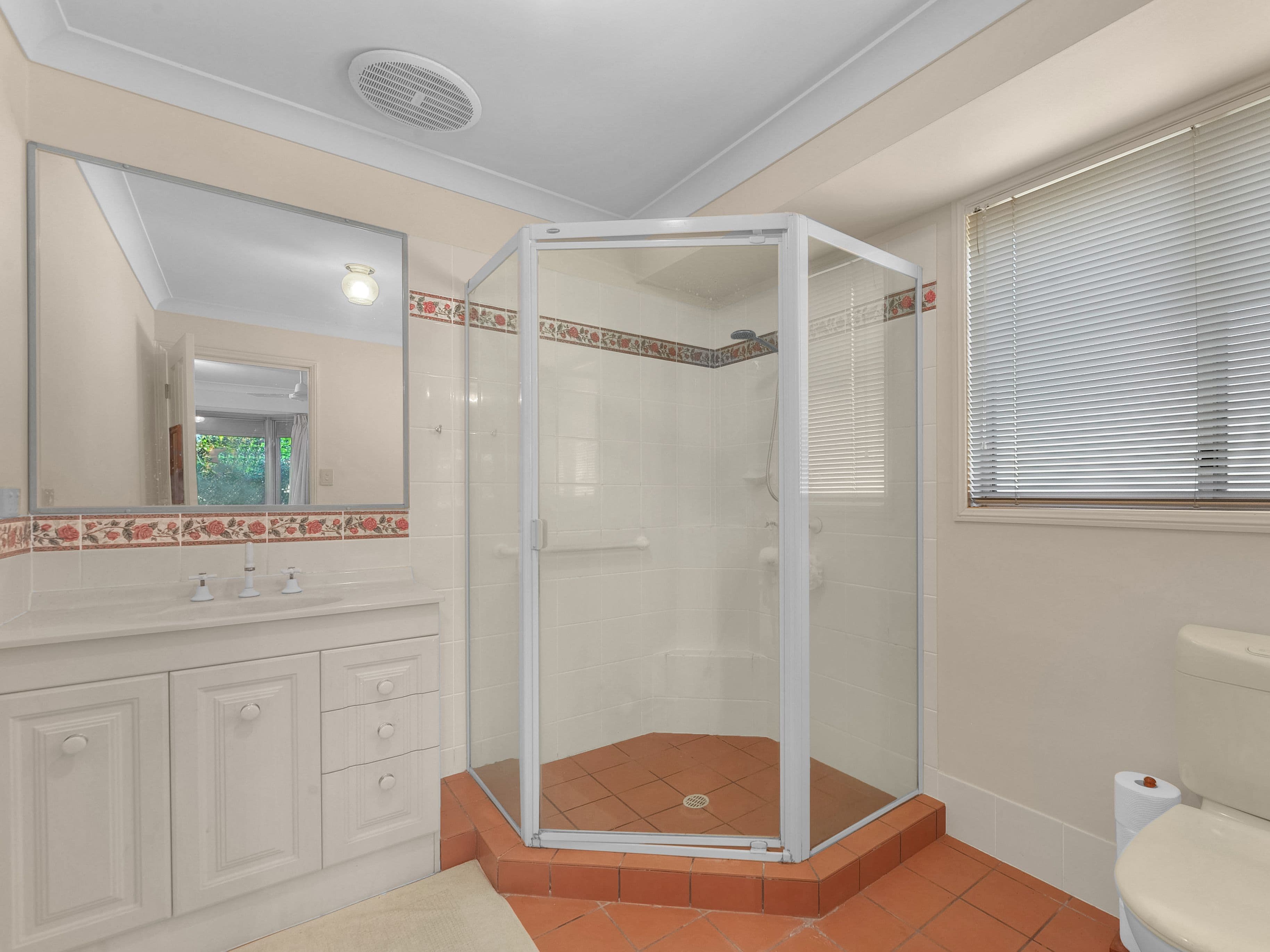 42 Hayward Avenue, Cashmere QLD 4500, Cashmere - Thumbnail 5