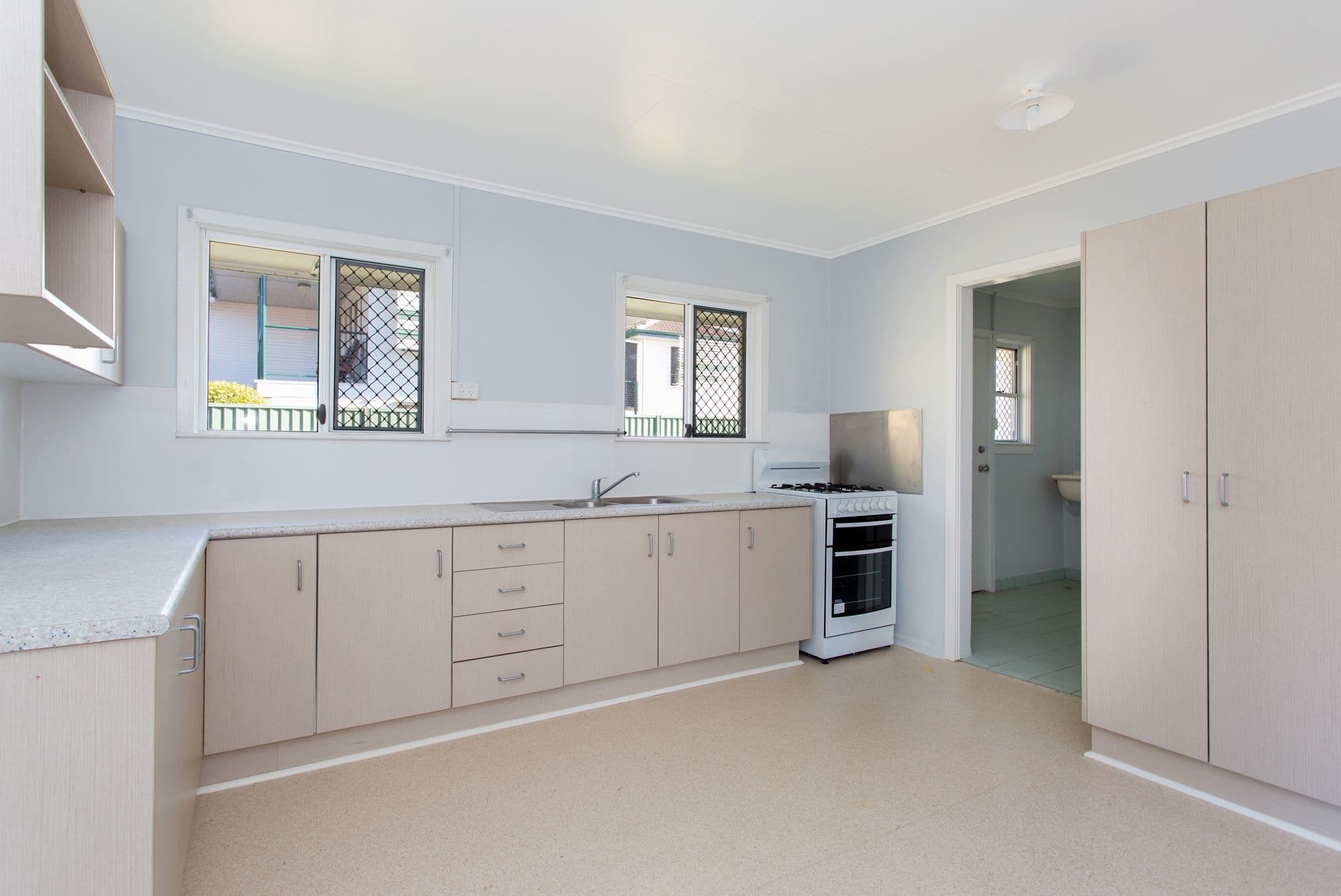 45 Luprena Street, Mansfield QLD 4122, Mansfield - Thumbnail 3